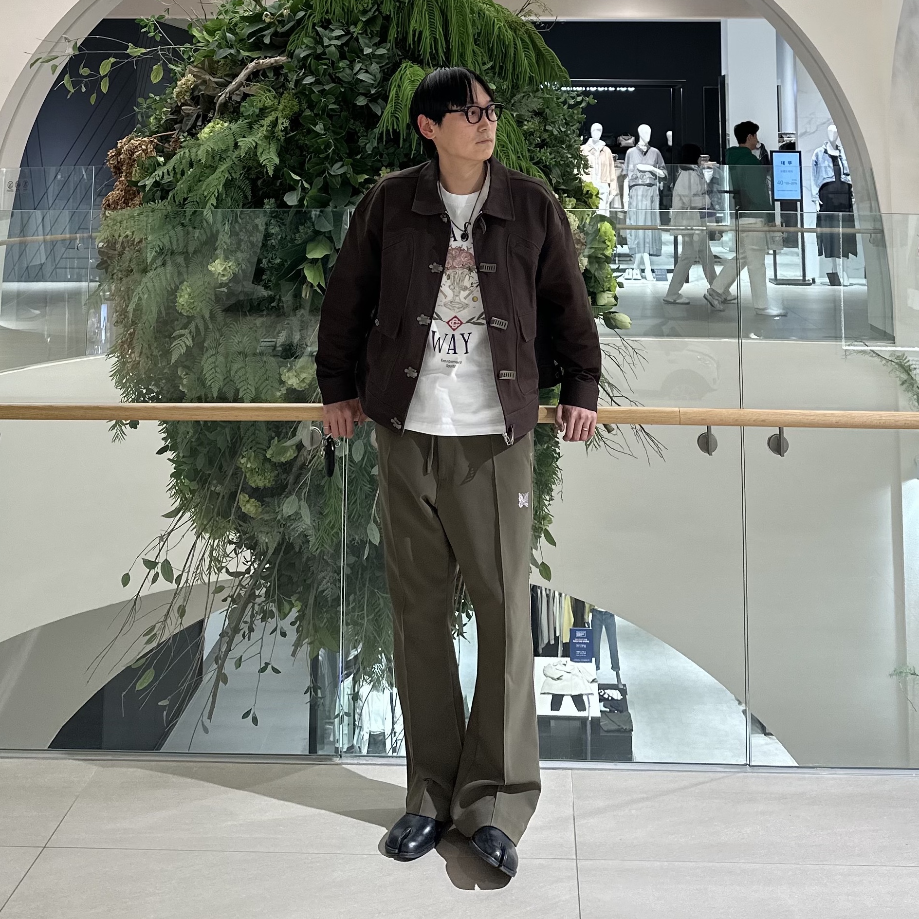 Needles PE/PU Double Cloth Piping Cowboy Pants Beige 착용 스타일 - 1