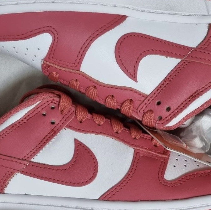 (W) Nike Dunk Low Archeo Pink 착용 스타일