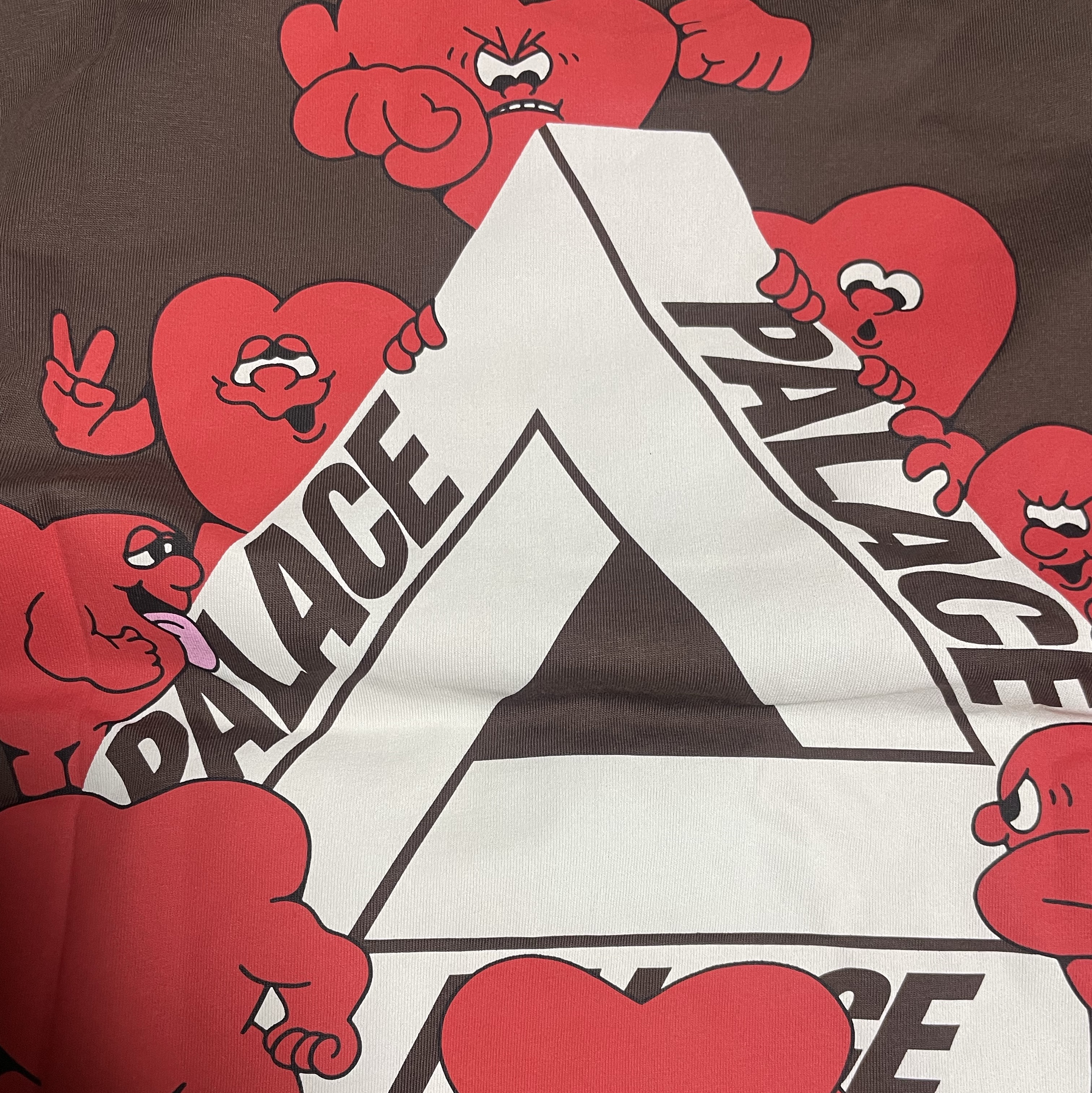 Palace Tri-Hearts T-Shirt Nice Brown - 24SS 착용 스타일