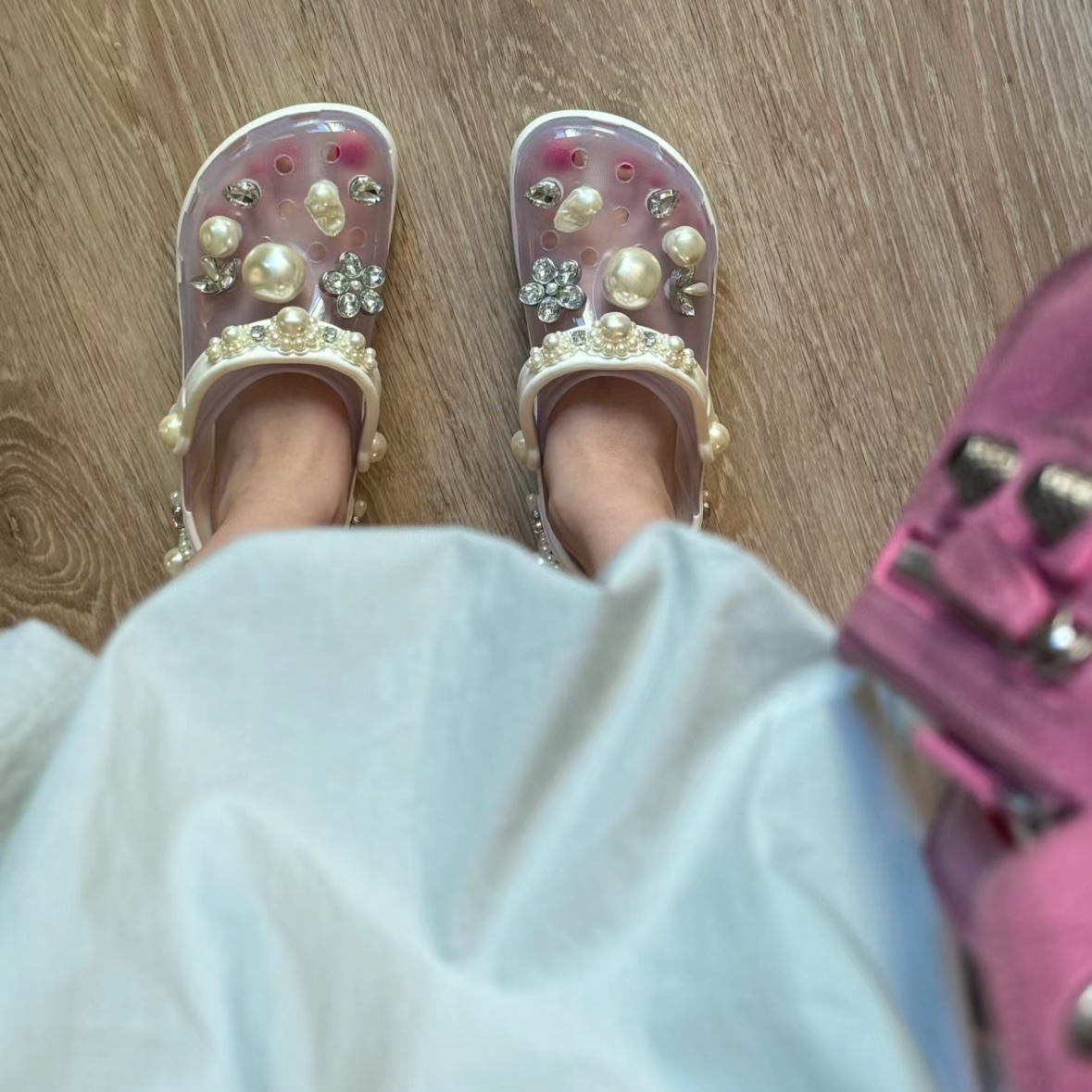 (W) Crocs x Simone Rocha Classic Clog Translucent 착용 스타일