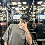 KREAM 프로필 이미지