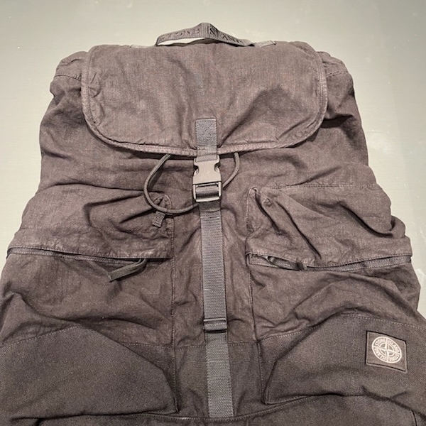 Stone Island 61620 Brushed Cotton Fleece Garment Dyed Full Zip Hooded Sweatshirt Black - 23FW 착용 스타일 - 3