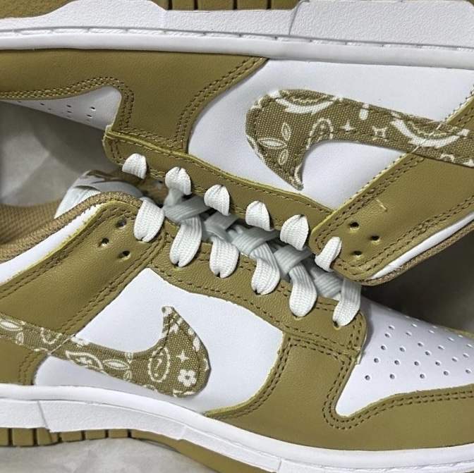 (W) Nike Dunk Low Essential Barley Paisley 착용 스타일