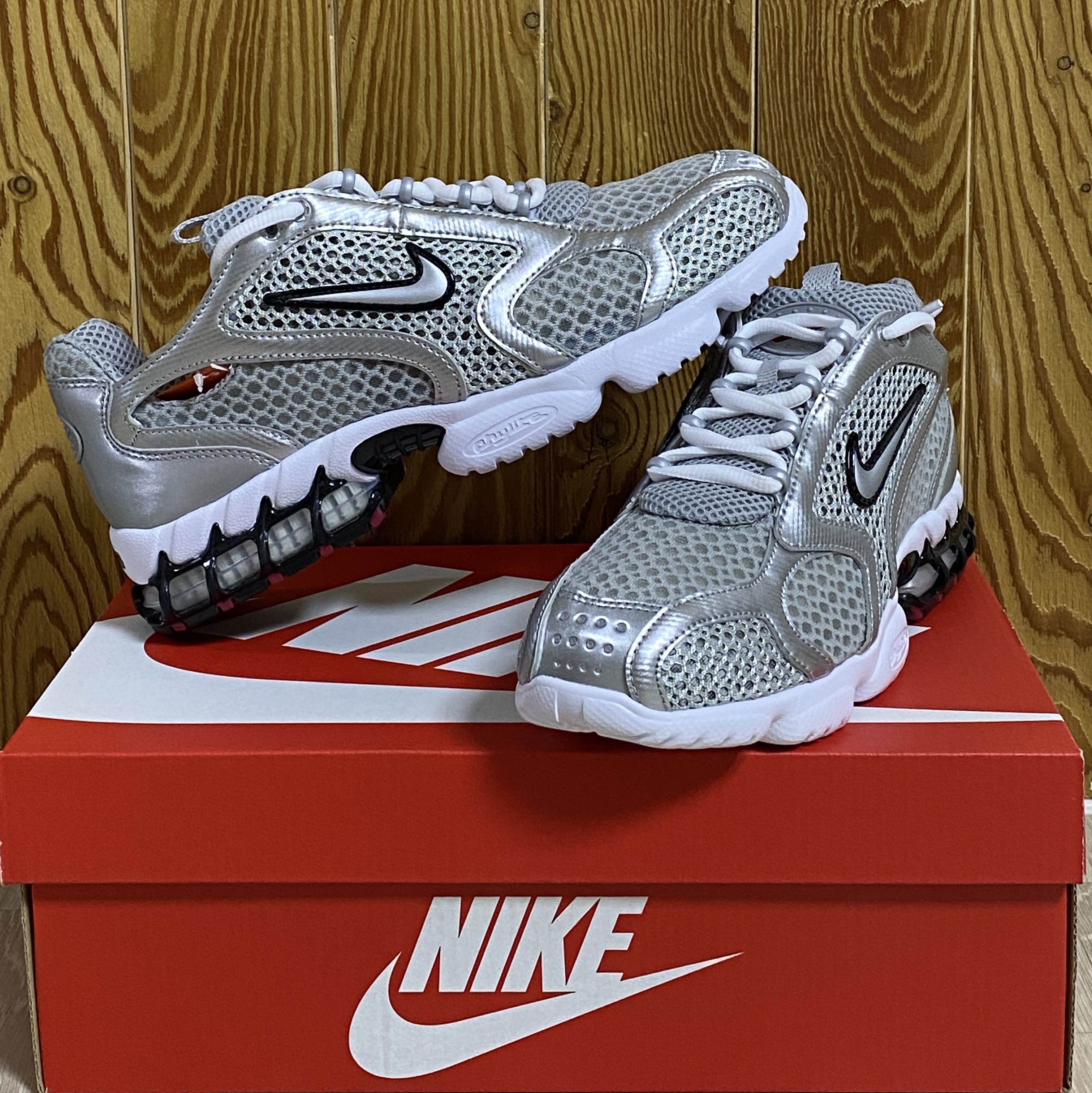 Nike Air Zoom Spiridon Cage 2 Metallic Silver 착용 스타일