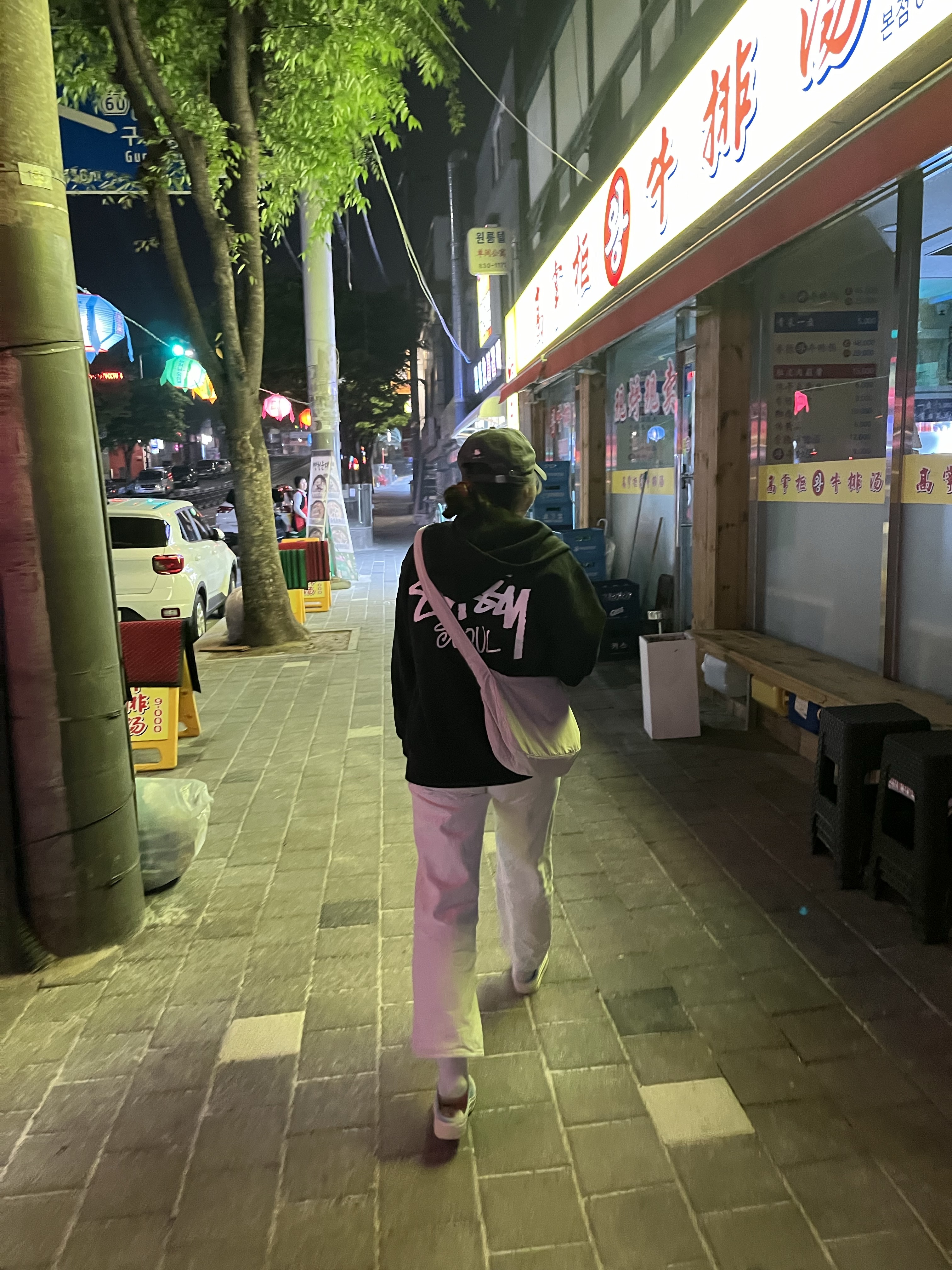 Stussy Stock Seoul Zip Hood Black, Prada Patent Leather Loafers Black 착용 스타일 - 2