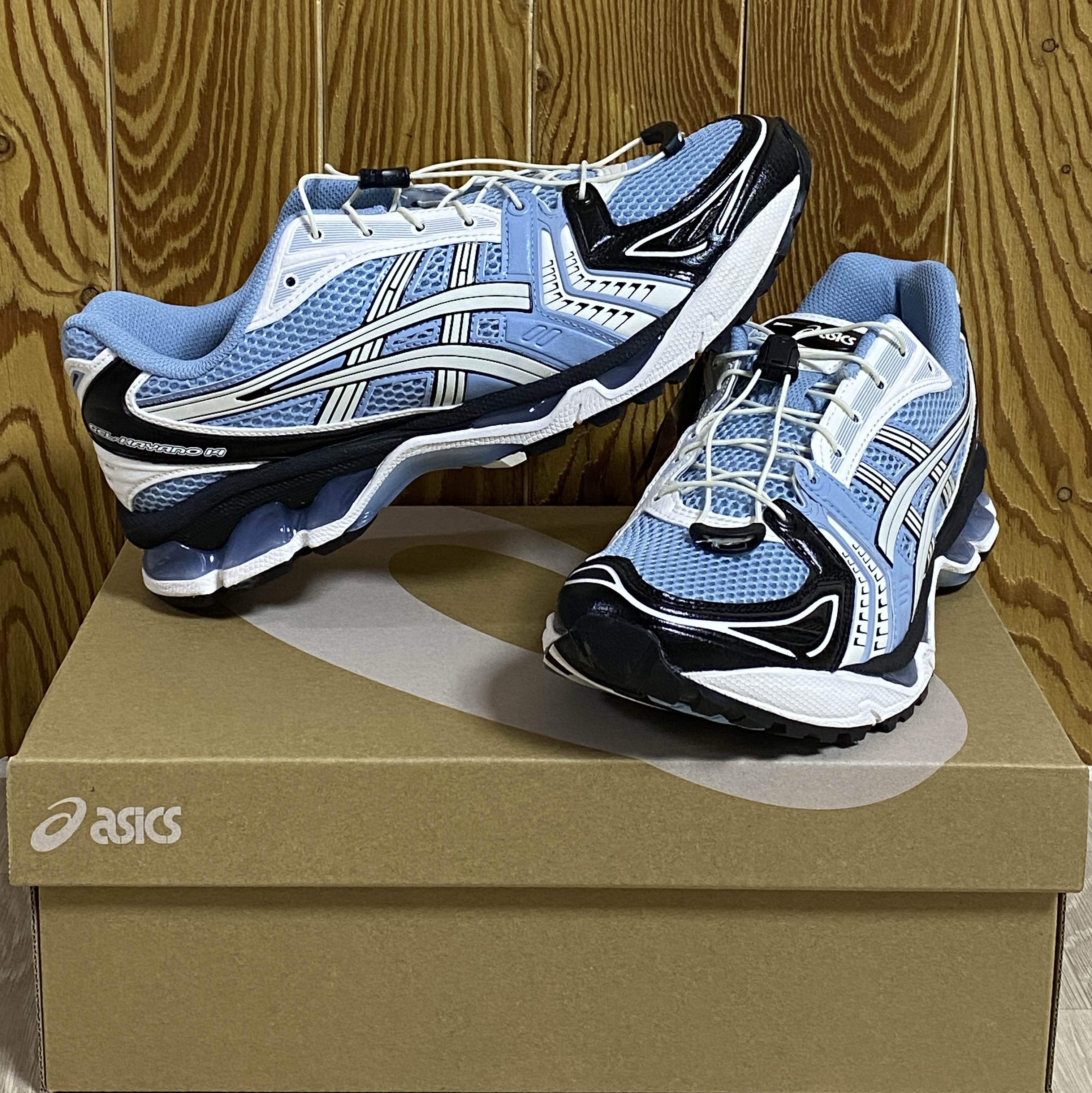 Asics Unlimited Gel-Kayano 14 Mist Cream 착용 스타일