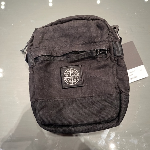 Stone Island 61620 Brushed Cotton Fleece Garment Dyed Full Zip Hooded Sweatshirt Black - 23FW 착용 스타일 - 4