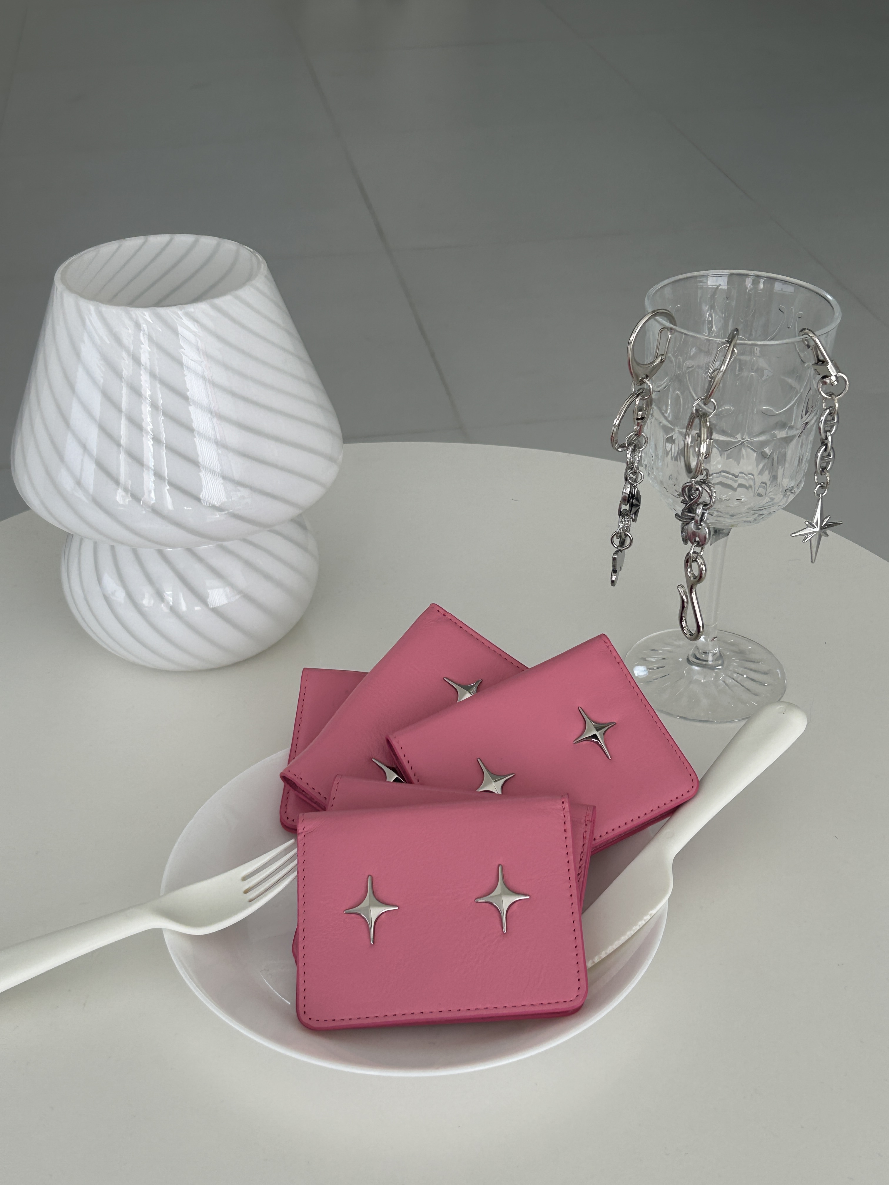 For Appeal Sparkle Star Card Wallet Pink, For Appeal Sparkle Star Card Wallet Black 착용 스타일