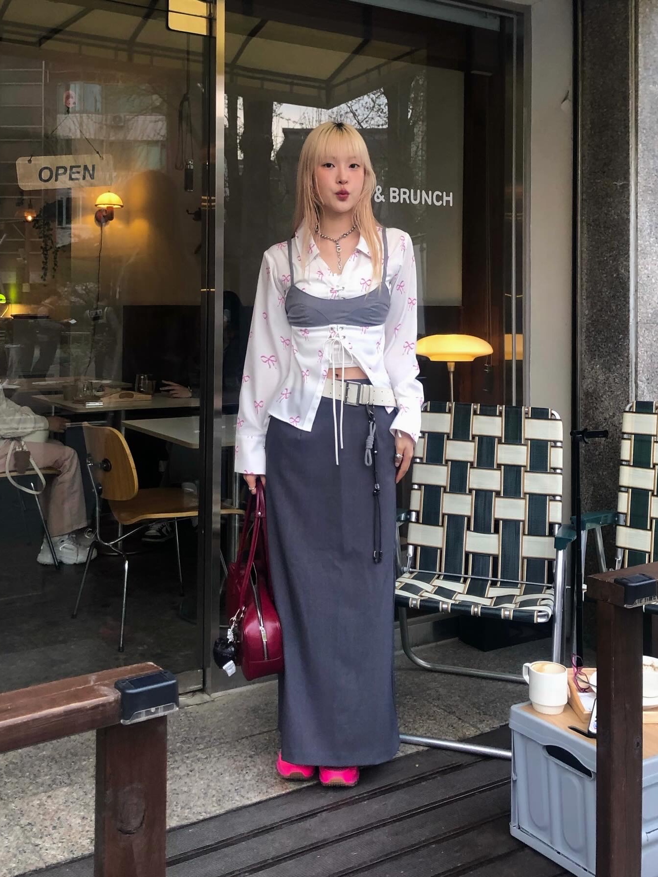 Nike x Jacquemus Air Humara LX Pink Flash 착용 스타일 - 3
