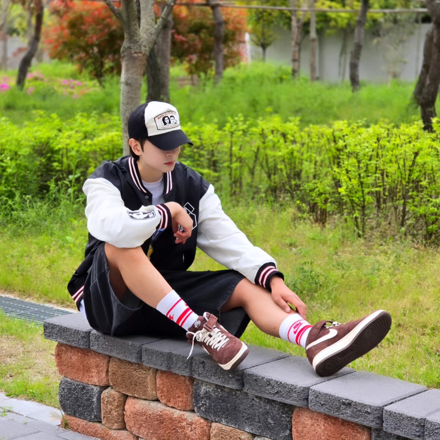 Nike Air Force 1 Mid '07 QS Chocolate 착용 스타일 - 6