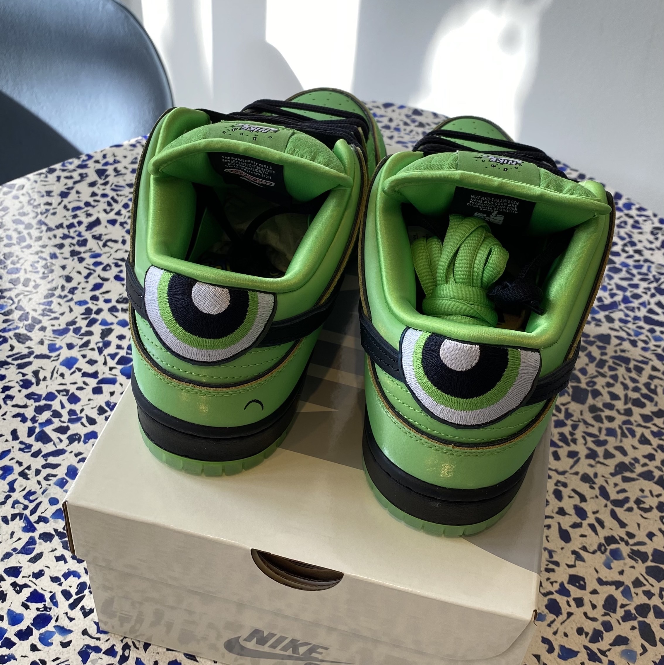 Nike x The Powerpuff Girls SB Dunk Low Pro QS Buttercup 착용 스타일 - 6
