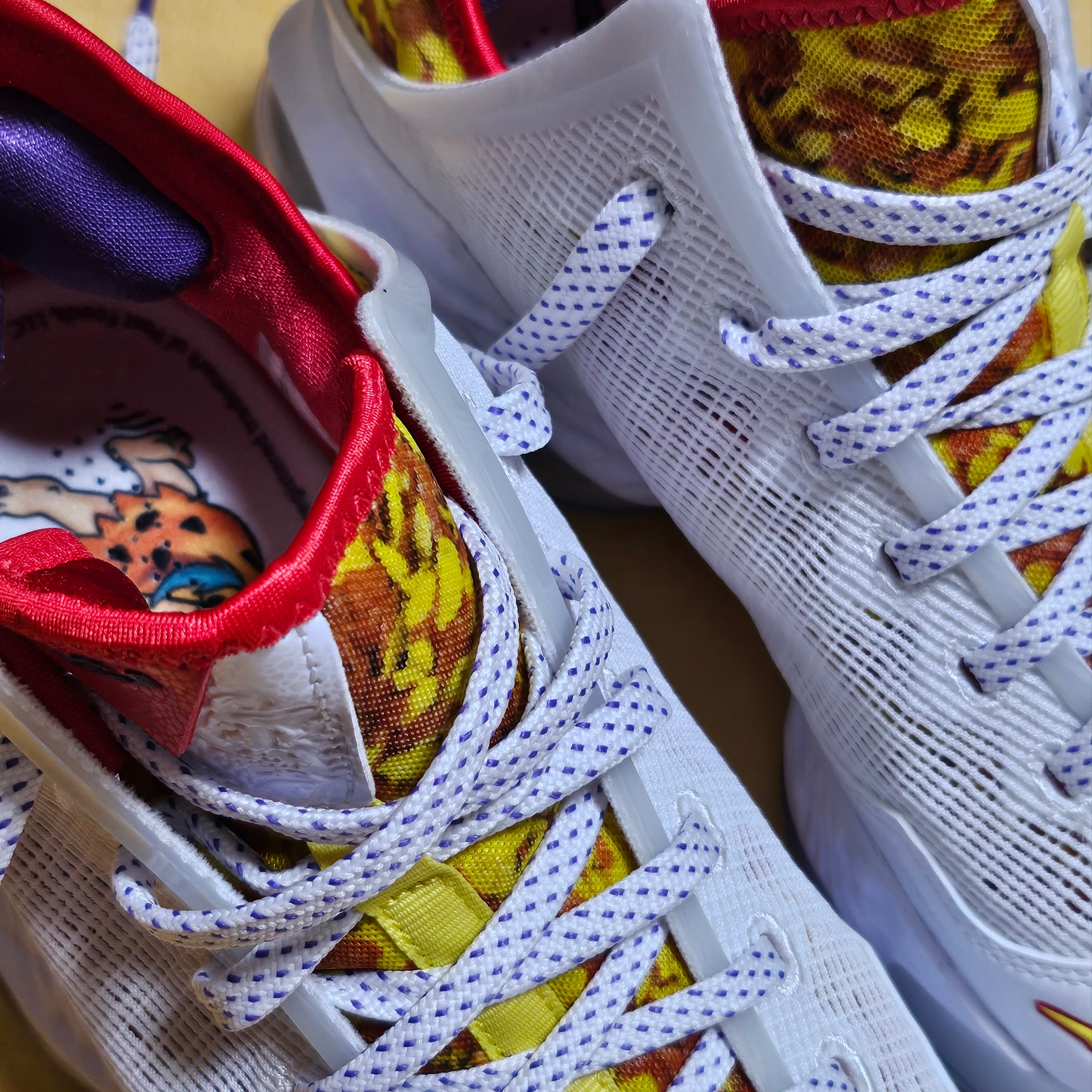 Nike LeBron XIX Low Magic Fruity Pebbles 착용 스타일
