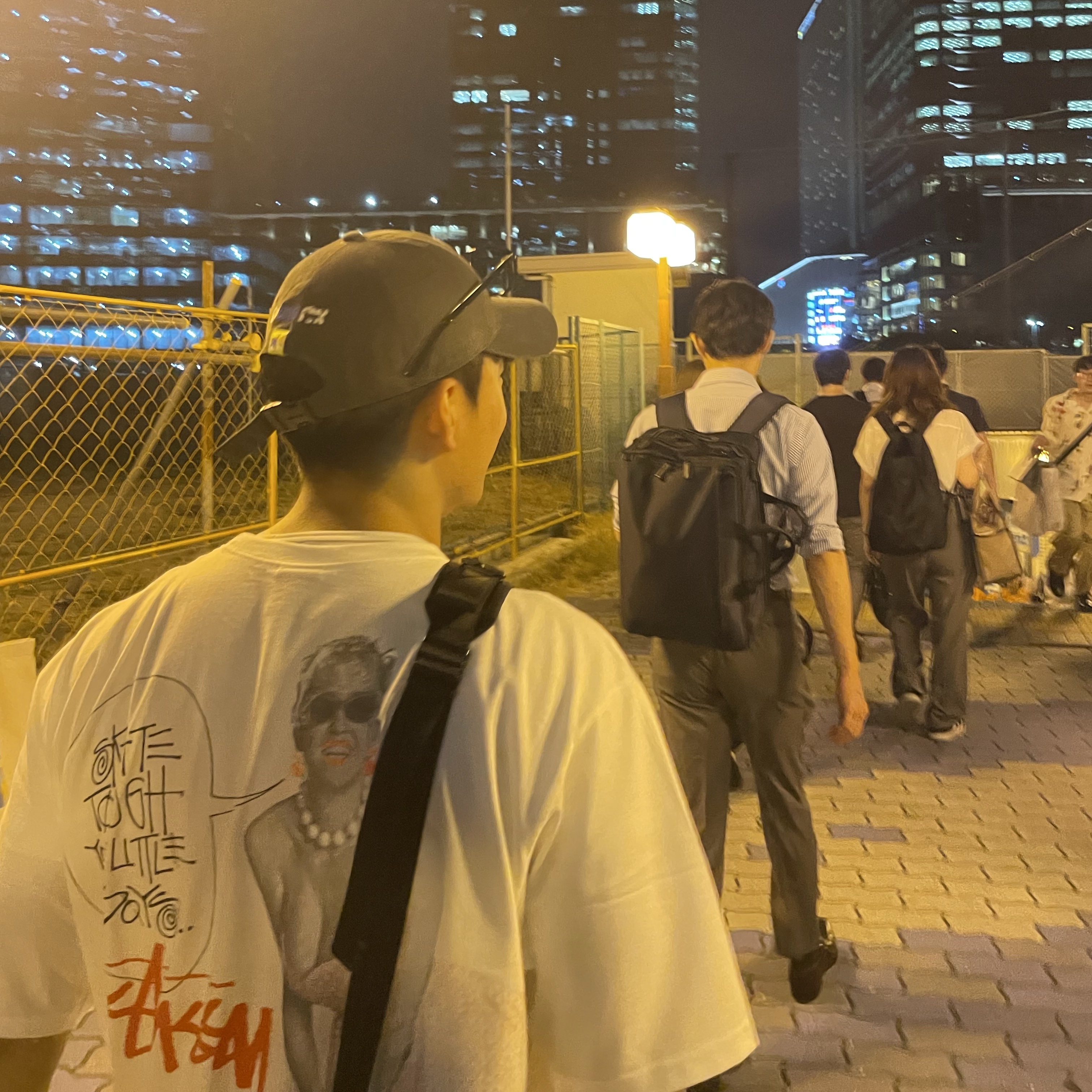 Stussy Skate Tough T-Shirt White 착용 스타일