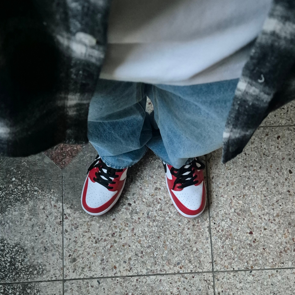 Nike SB Dunk Low Pro Chicago 착용 스타일