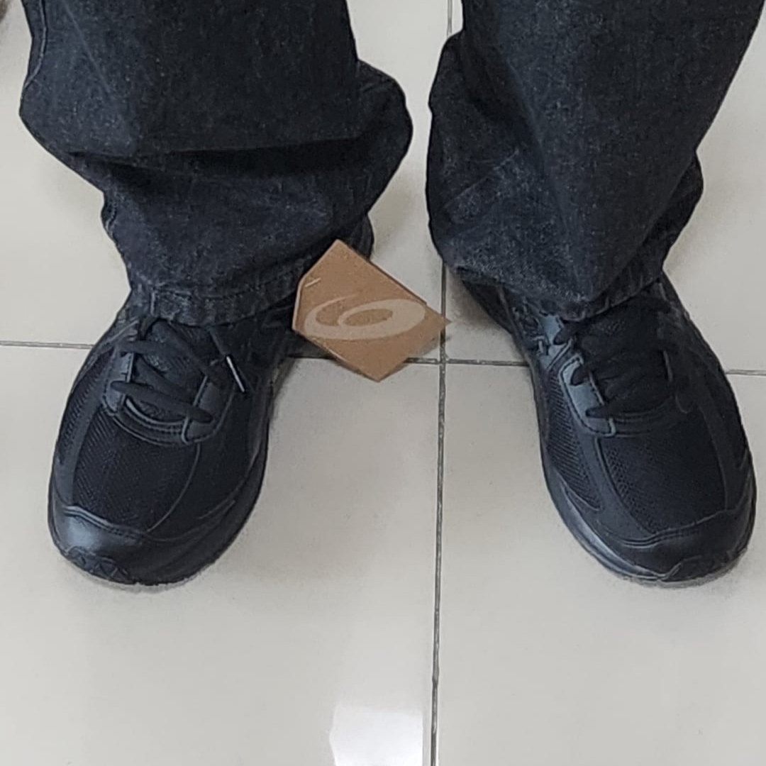 Asics Jog 100 S Black - 2E Wide 착용 스타일