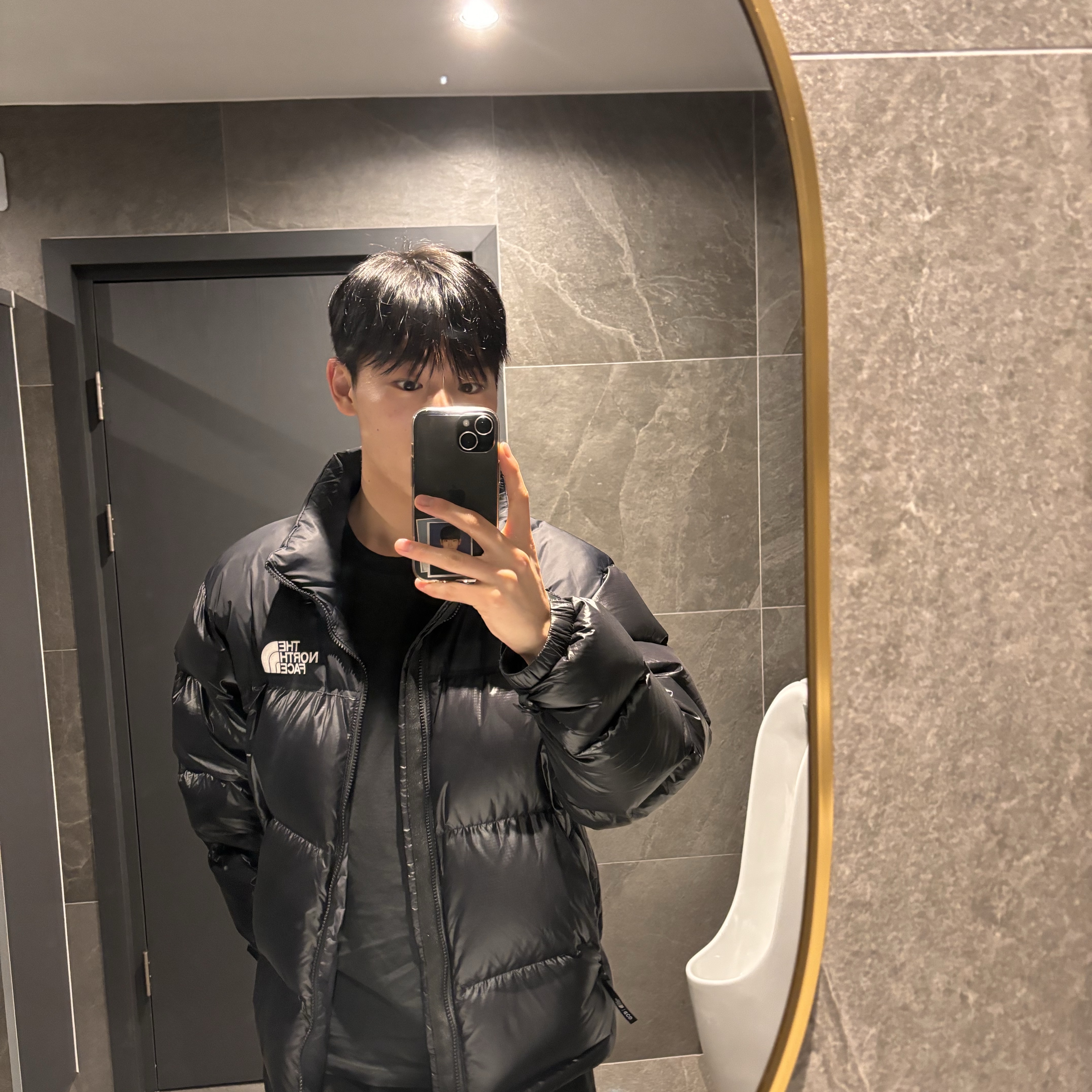 The North Face 1996 Eco Nuptse Jacket Real Black 착용 스타일