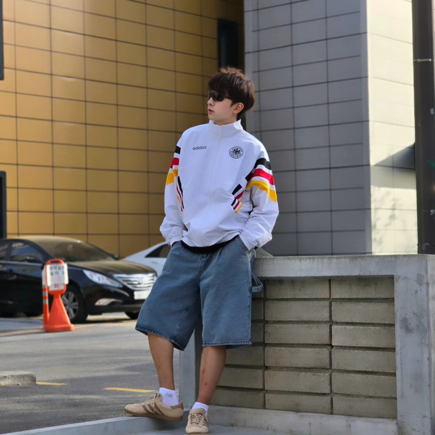 Adidas Germany 1996 Woven Track Jacket White - KR Sizing, Adidas Germany 1996 Woven Track Jacket White - US Sizing 착용 스타일 - 3