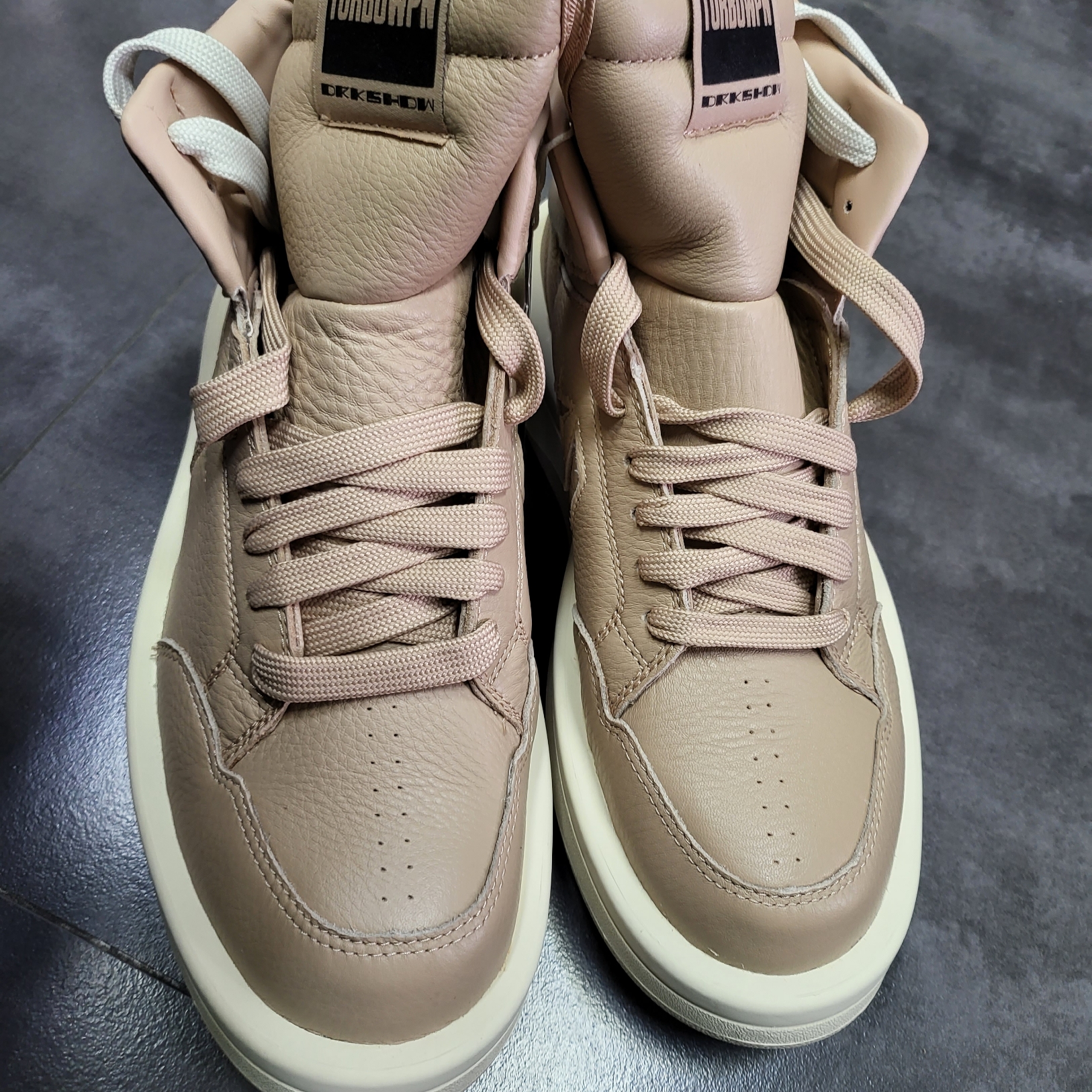 Converse x Drkshdw Turbowpn Cave 착용 스타일 - 1