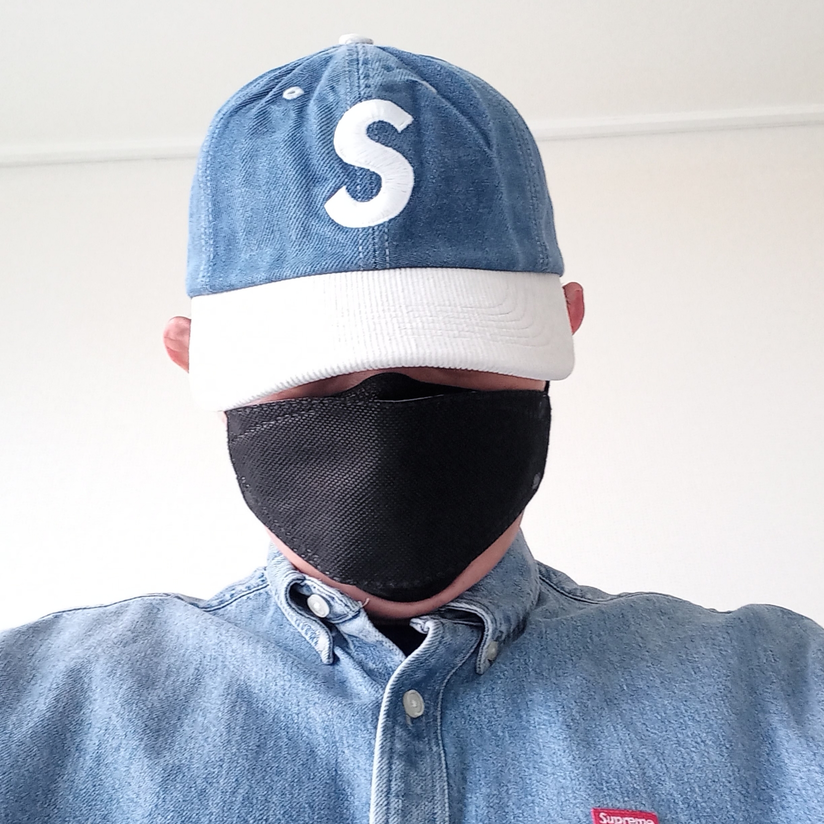 Supreme 2-Tone S Logo 6-Panel Washed Denim - 24SS, Supreme Small Box Shirt Denim - 23FW 착용 스타일 - 1