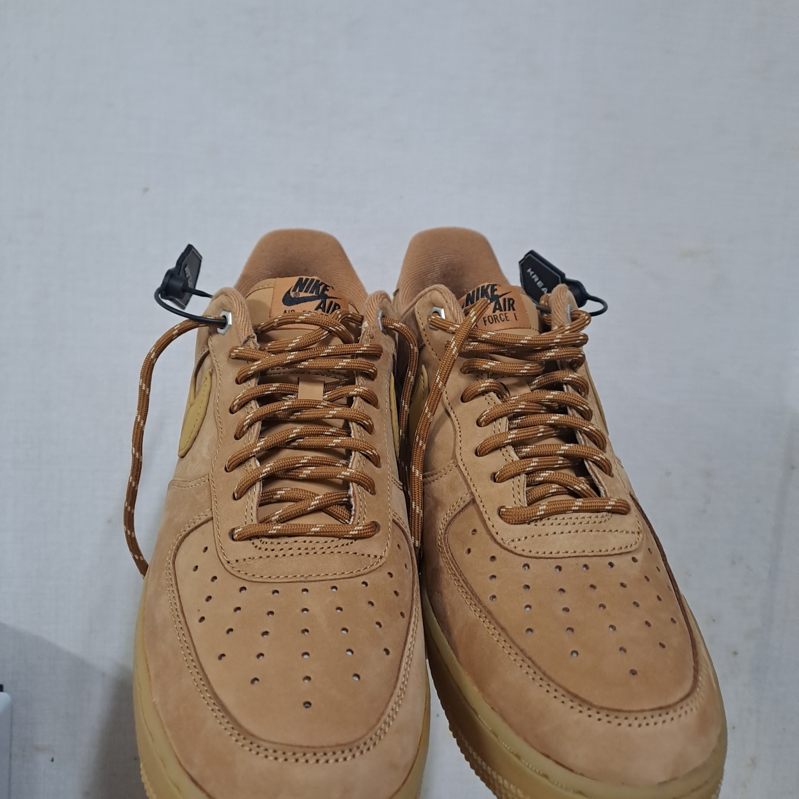Nike Air Force 1 '07 WB Flax 착용 스타일 - 2
