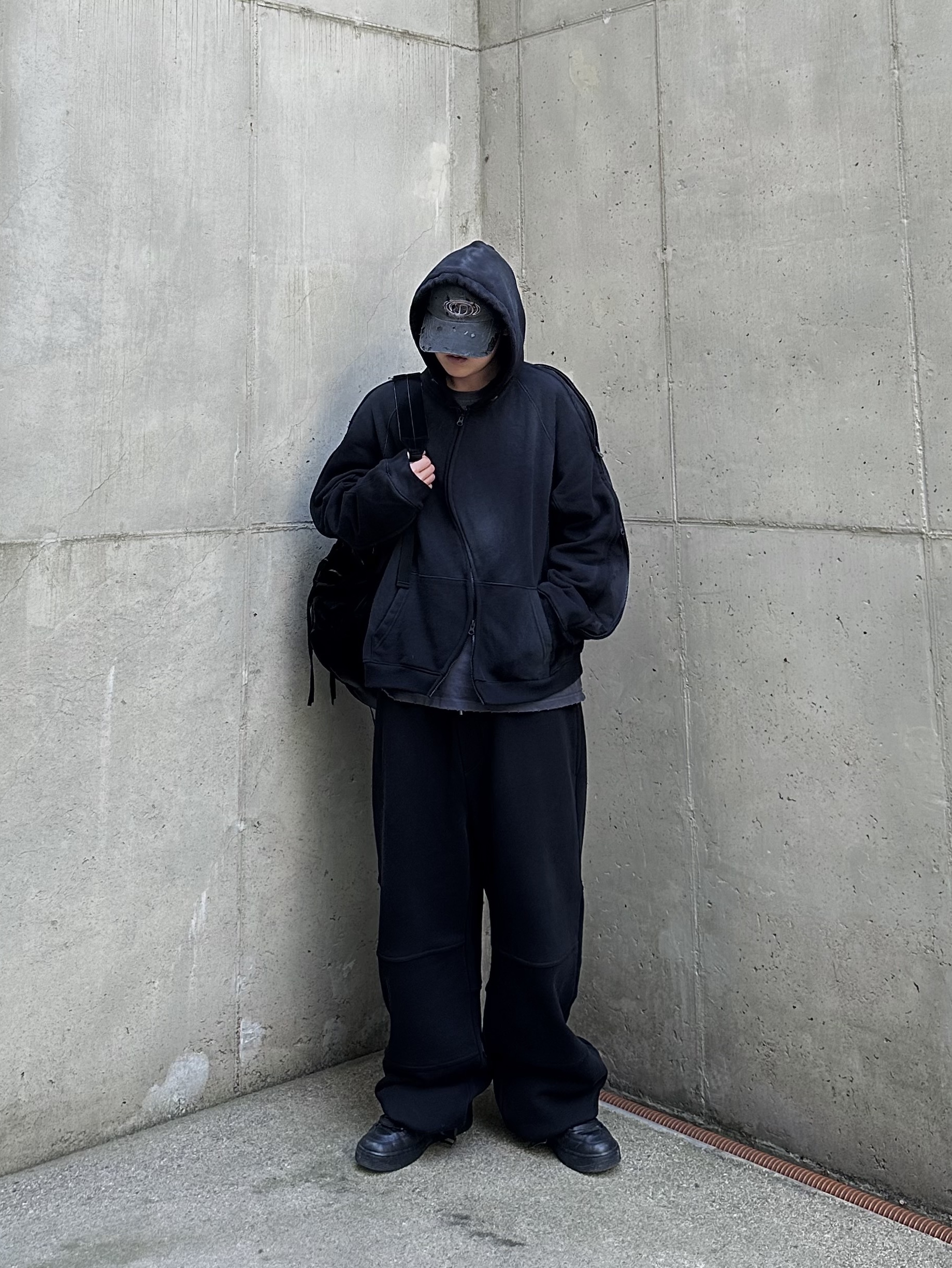 Nike x Comme des Garcons Homme Plus Air Force Mid Black 착용 스타일 - 10