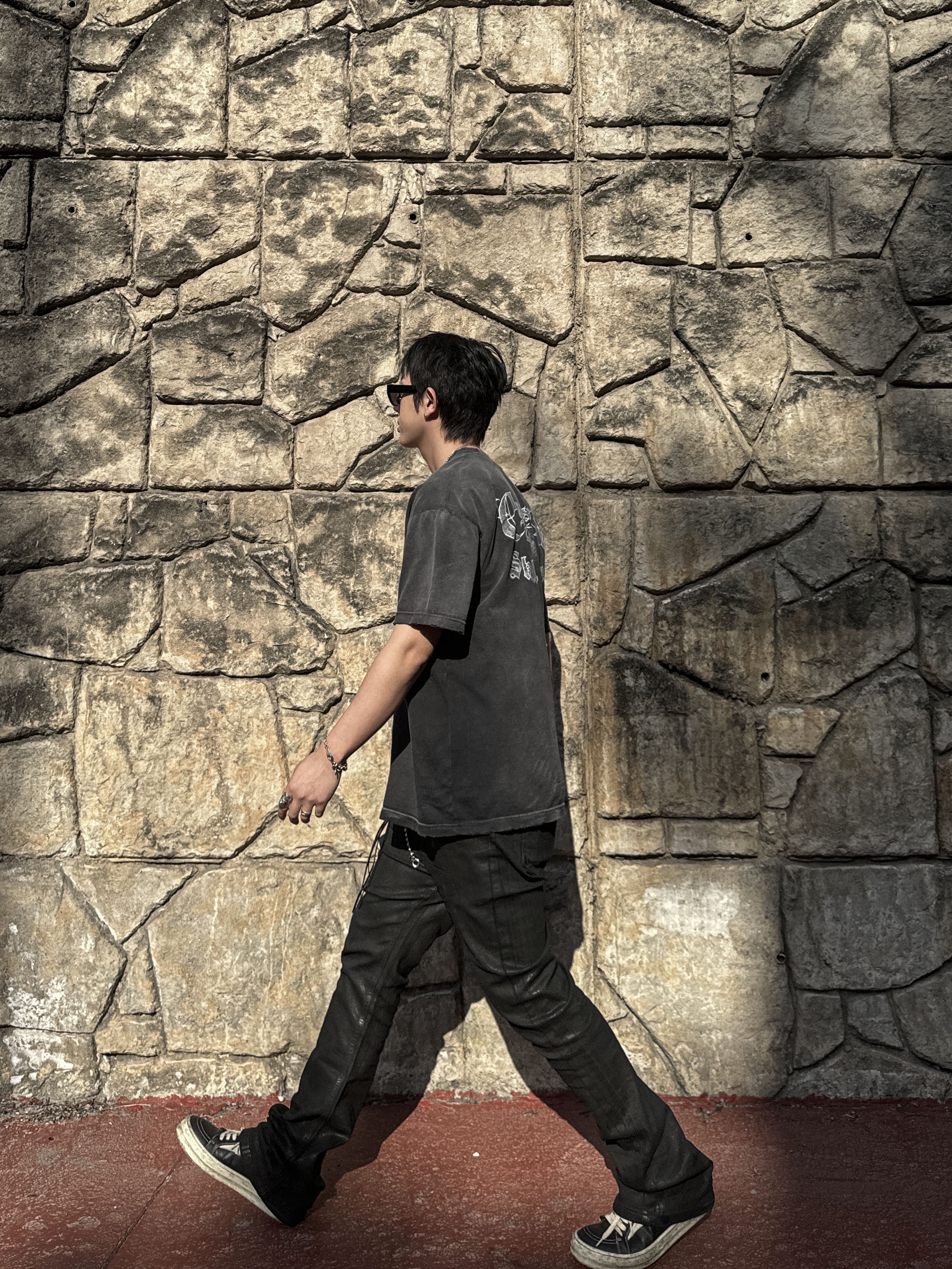 Rick Owens Luxor Vintage Sneakers Black Milk 착용 스타일 - 6