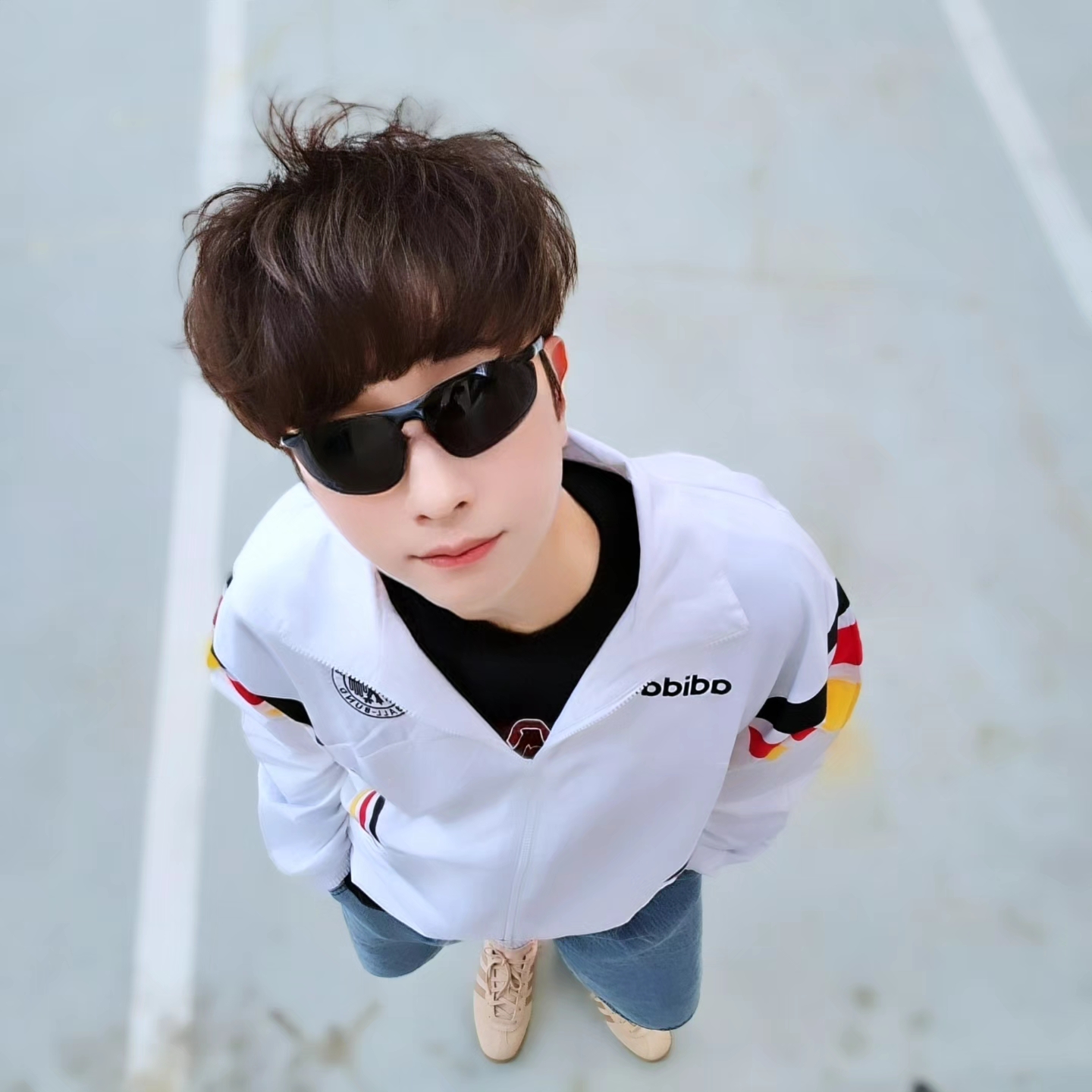 Adidas Germany 1996 Woven Track Jacket White - KR Sizing, Adidas Germany 1996 Woven Track Jacket White - US Sizing 착용 스타일 - 1
