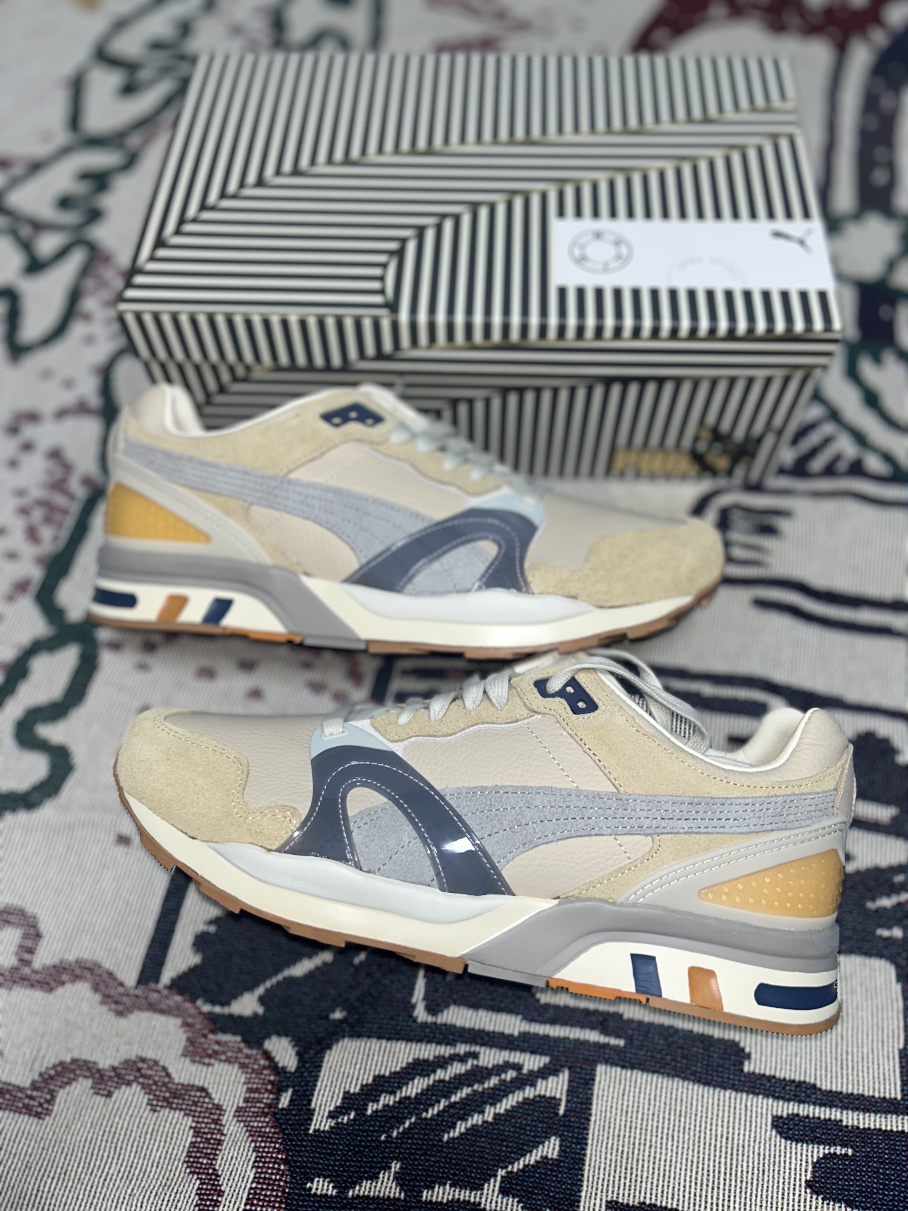 Puma x Rhuigi Trinomic XT-2 Sand Dune Concrete Gray 착용 스타일 - 1