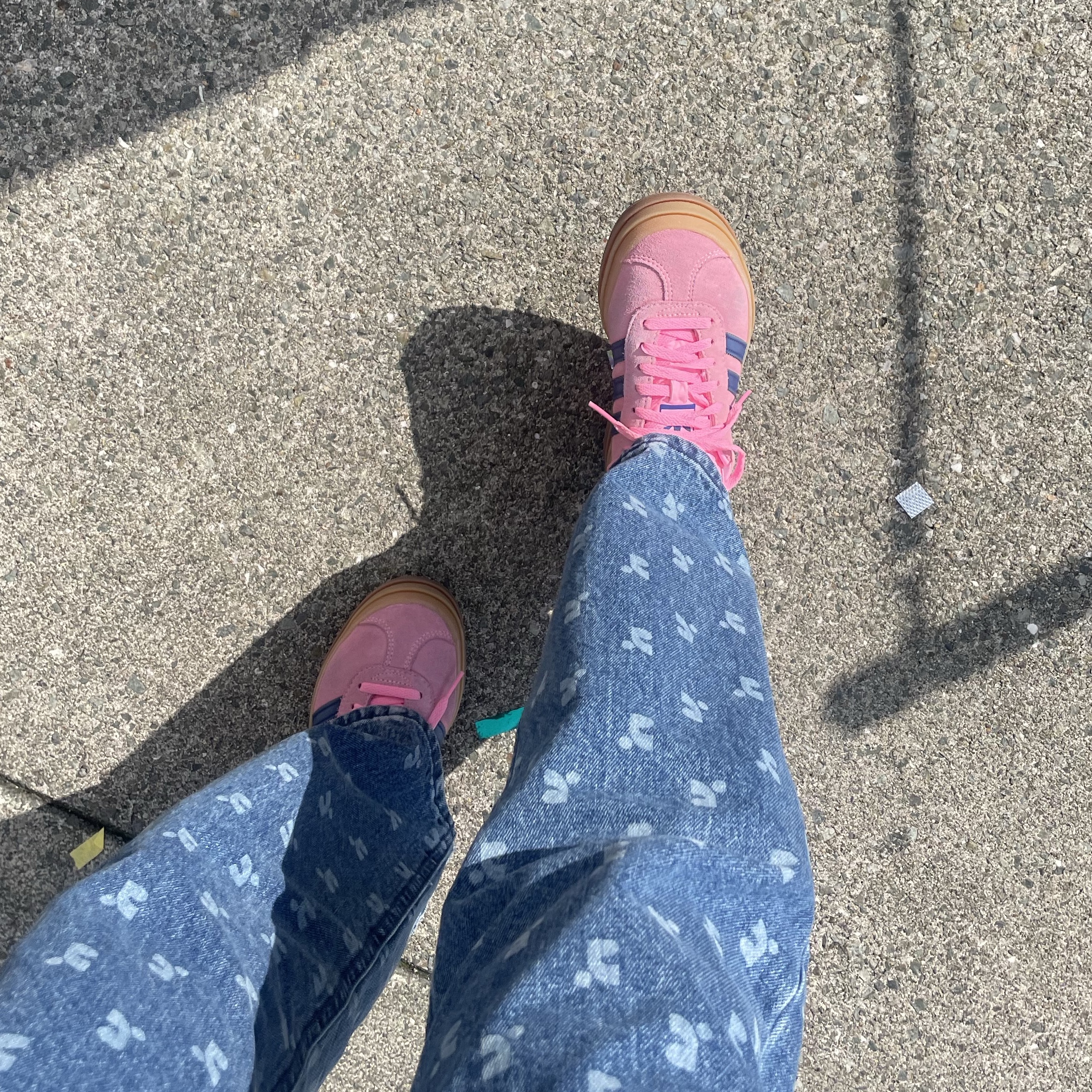 (W) Adidas Gazelle Bold Pink Glow Victory Blue 착용 스타일