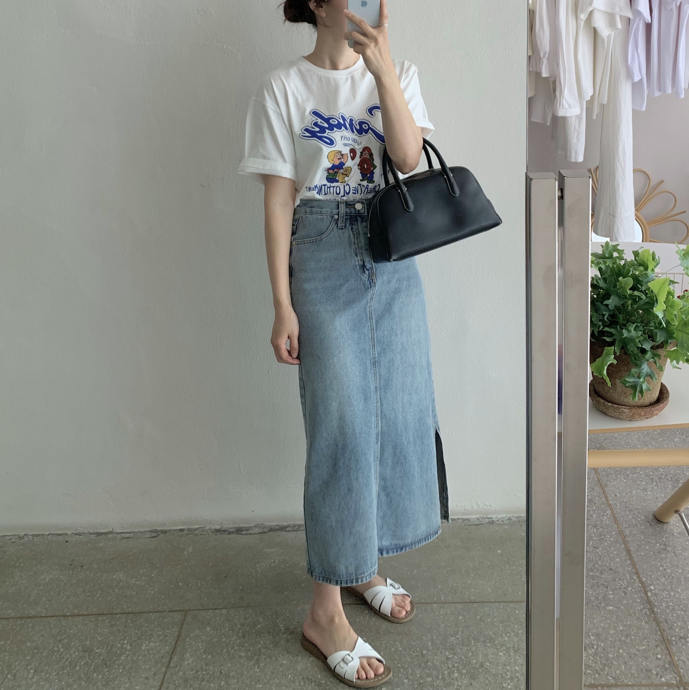 (W) Saltwater Sandal Classic Slide White 착용 스타일 - 2