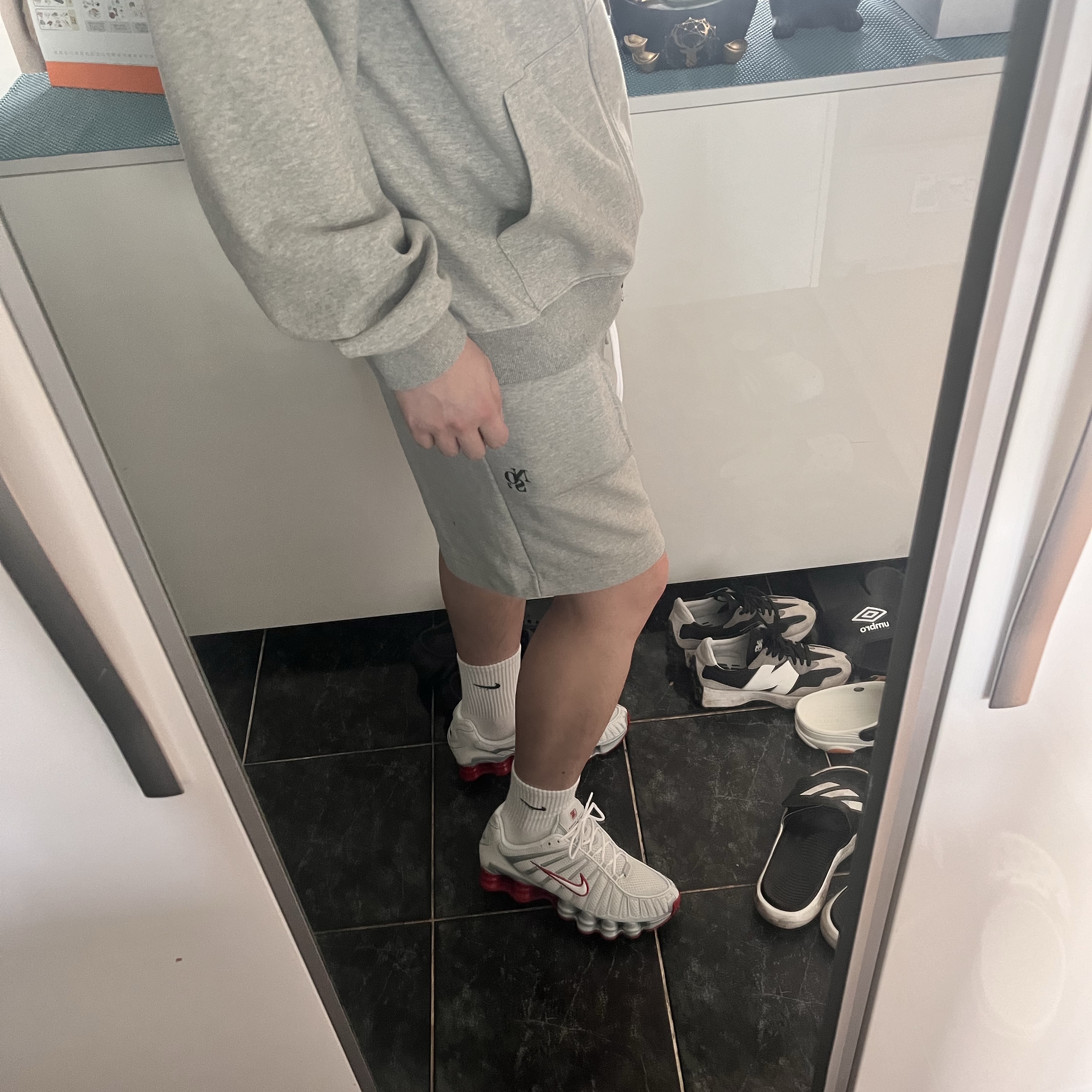 (W) Nike Shox TL Platinum Tint 착용 스타일