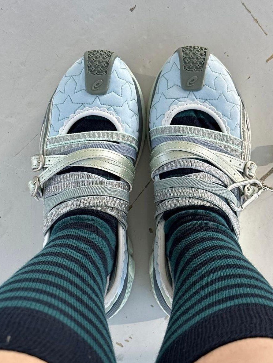 (W) Asics x Kiko Kostadinov x Heaven by Marc Jacobs Gel-Lokros Vapor Cosmos, (W) Asics x Kiko Kostadinov x Heaven by Marc Jacobs Gel-Lokros Faded Denim Pale Aqua 착용 스타일 - 6