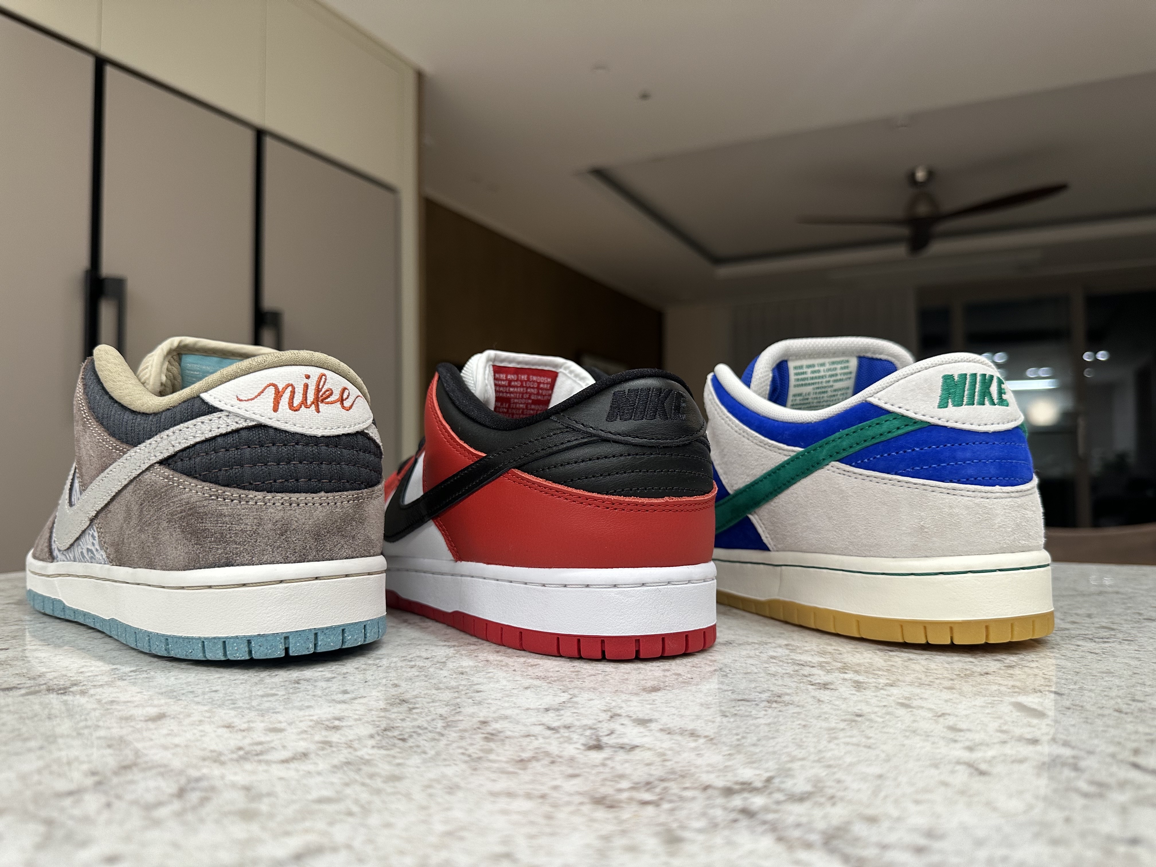 Nike SB Dunk Low Pro Chicago, Nike SB Dunk Low Pro Phantom and Hyper Royal 착용 스타일 - 5