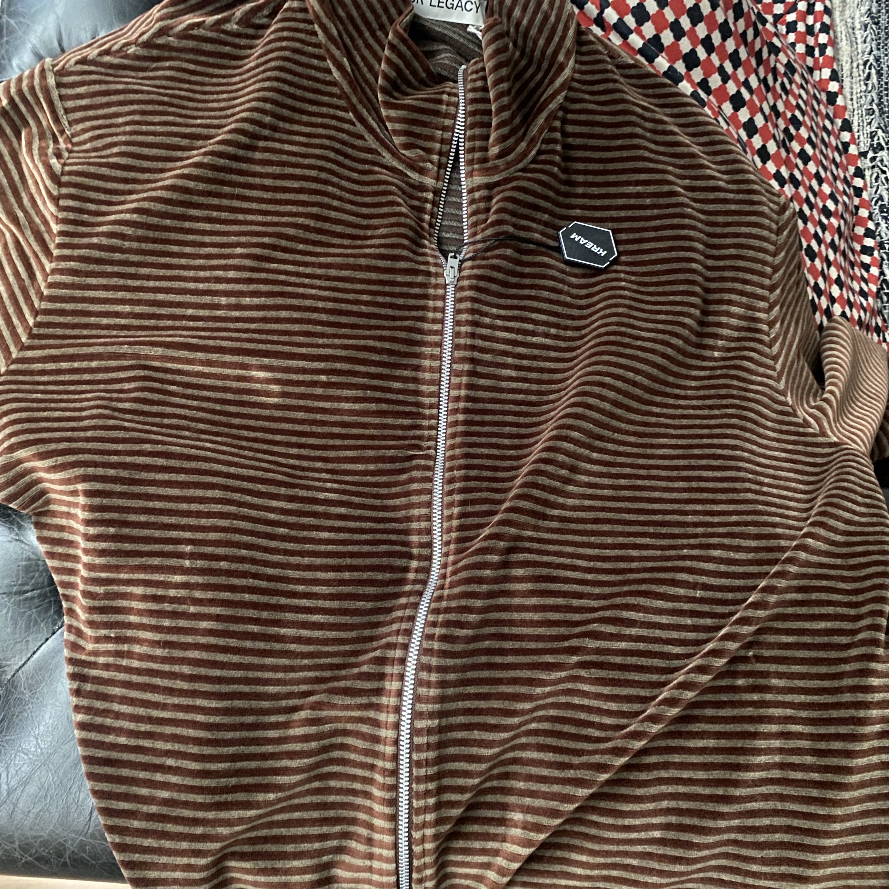 Our Legacy Shrunken Fullzip Polo Scoobie Stripe Velour 착용 스타일