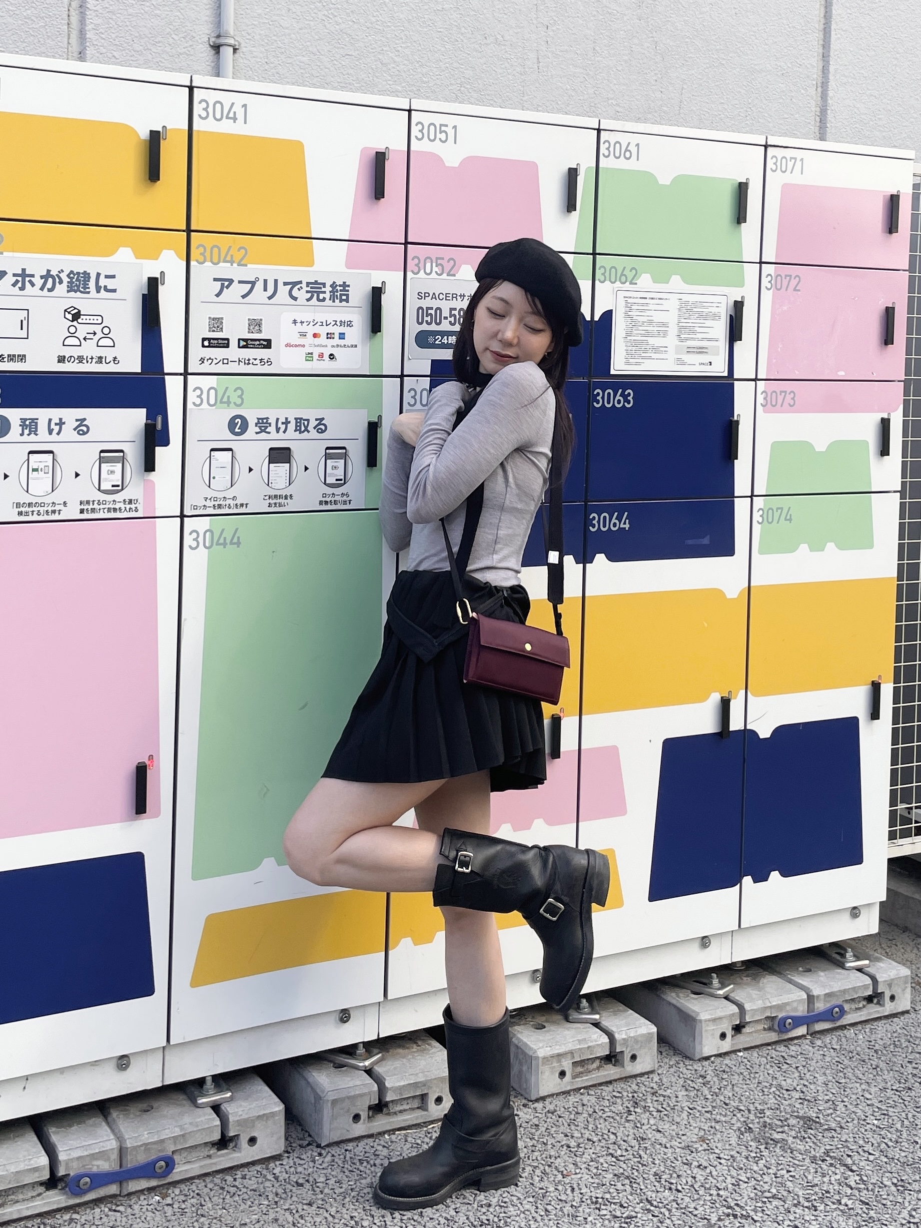 Athe Vanessabruno Jour Long Wallet Black, Athe Vanessabruno Jour Long Wallet Burgundy 착용 스타일