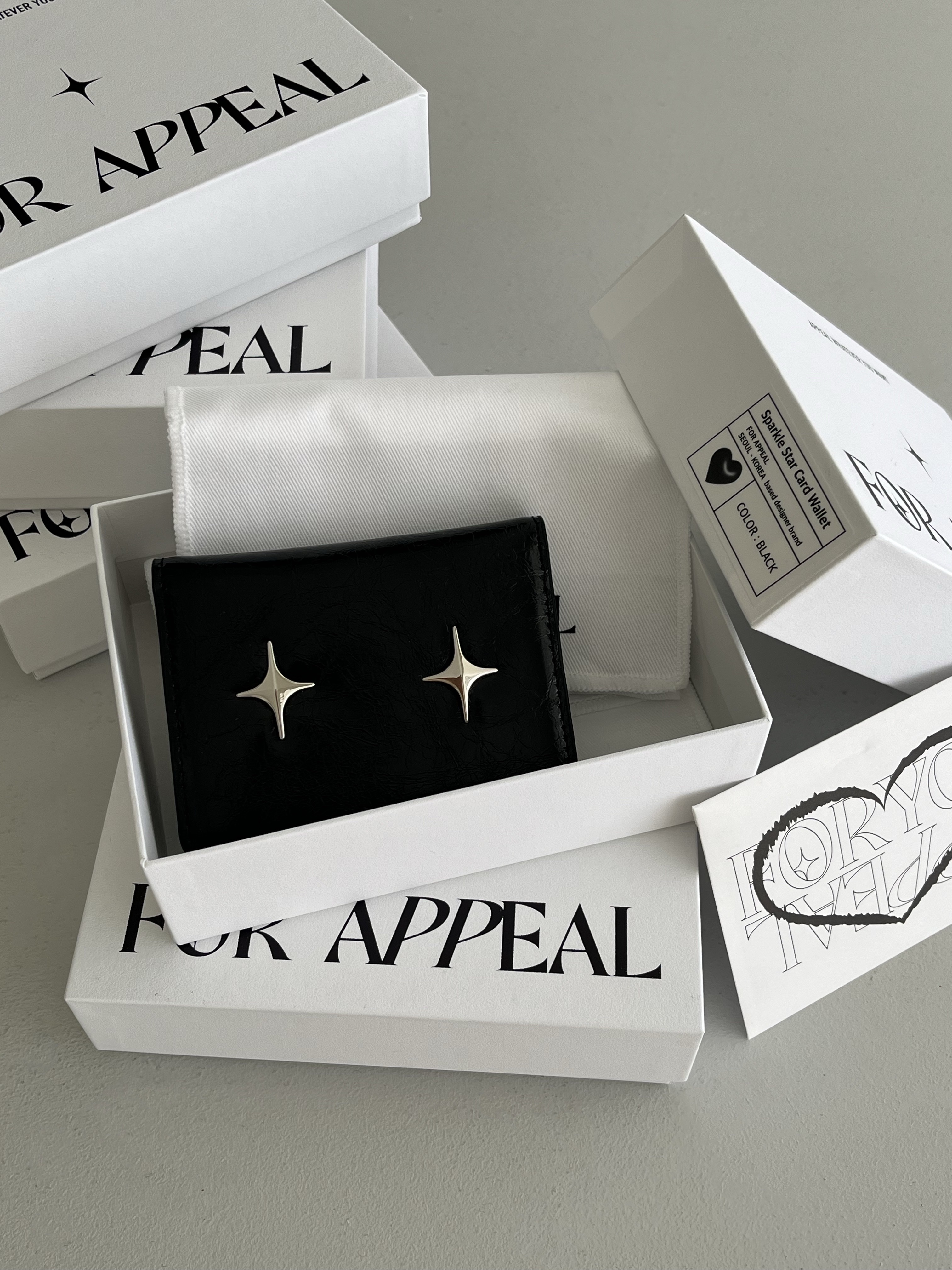 For Appeal Sparkle Star Card Wallet Black, For Appeal Sparkle Star Card Wallet Pure Silver 착용 스타일