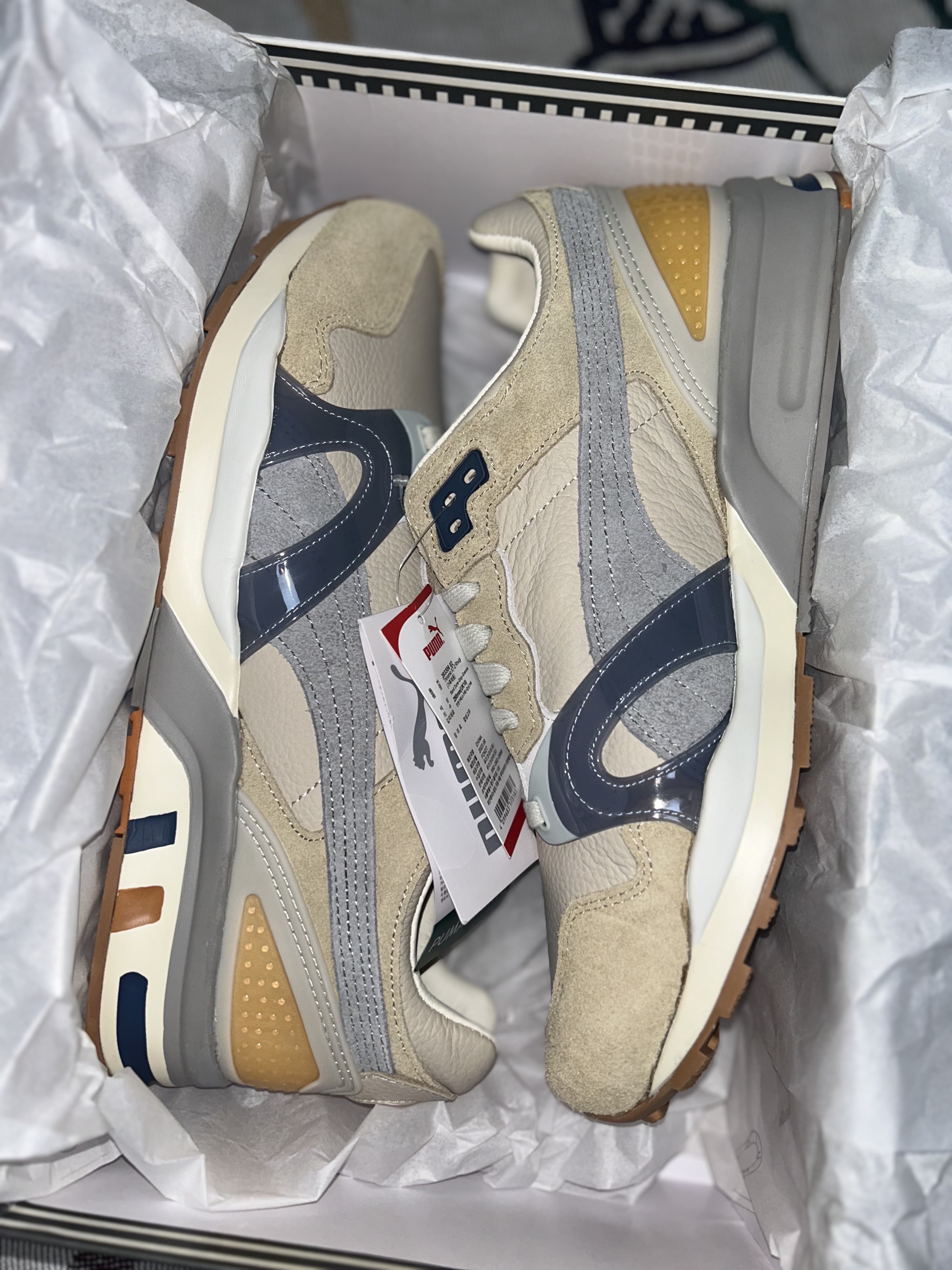 Puma x Rhuigi Trinomic XT-2 Sand Dune Concrete Gray 착용 스타일 - 7