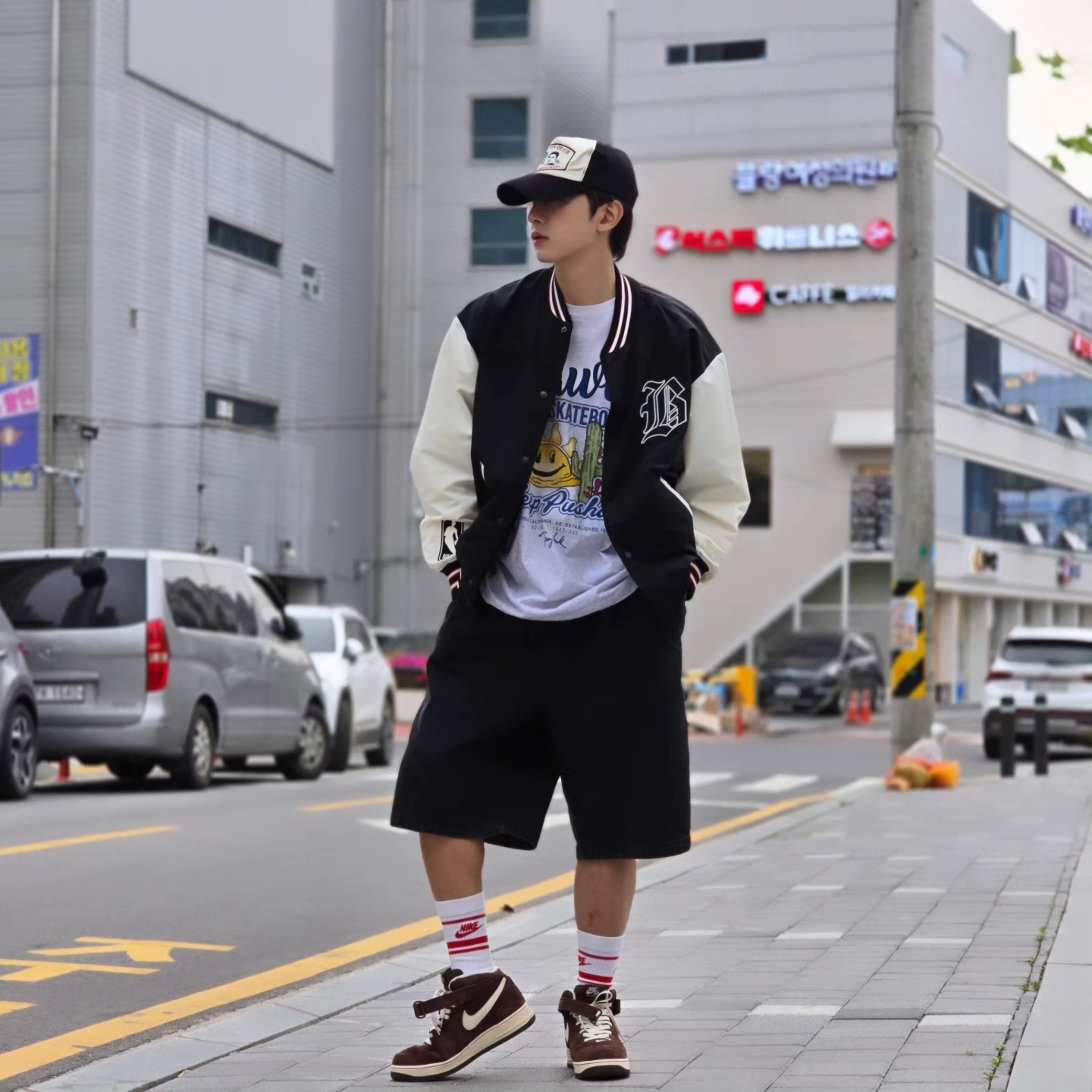Nike Air Force 1 Mid '07 QS Chocolate 착용 스타일 - 5