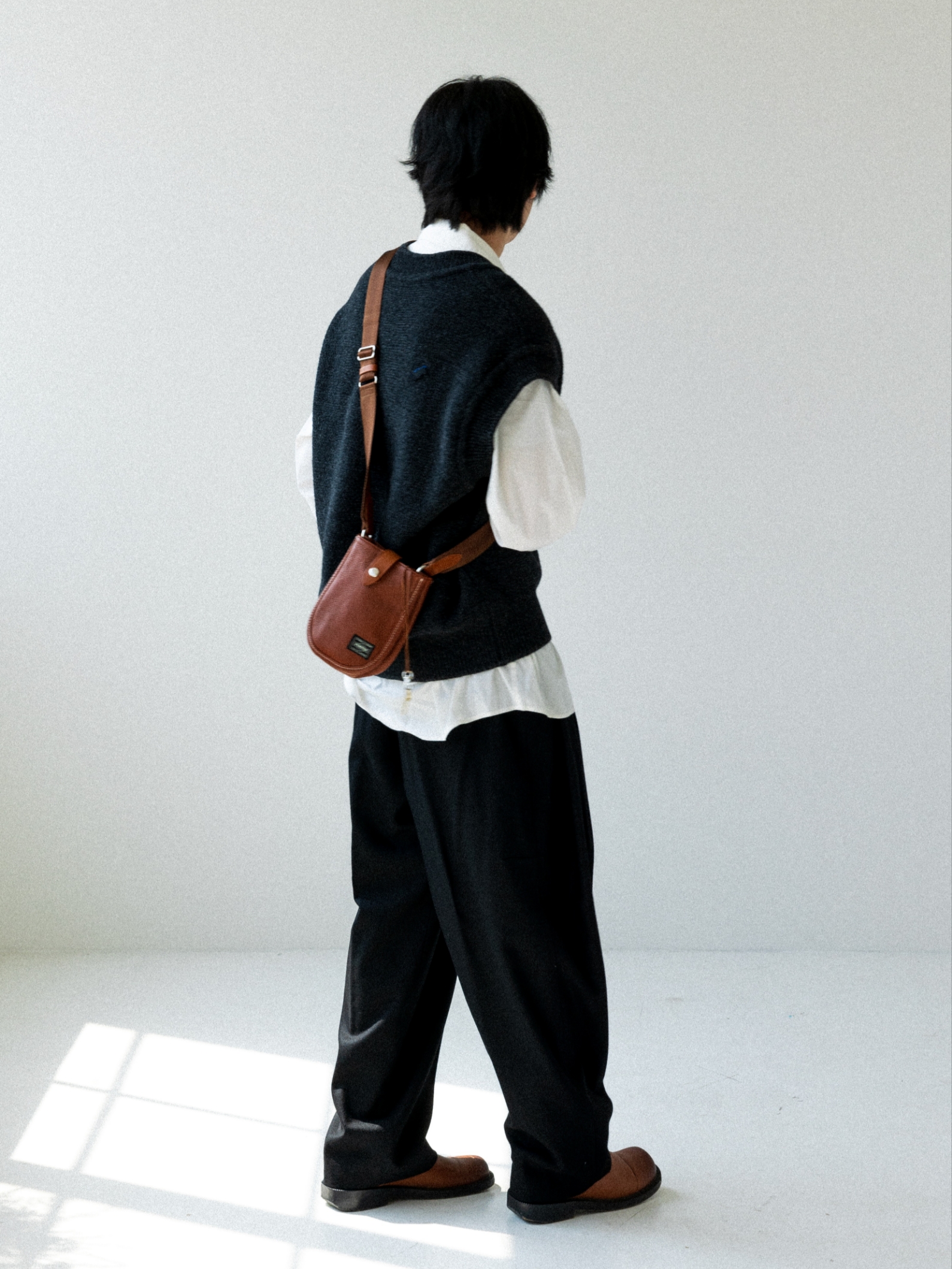 Porter Cisco Shoulder Bag S Brown 착용 스타일 - 1