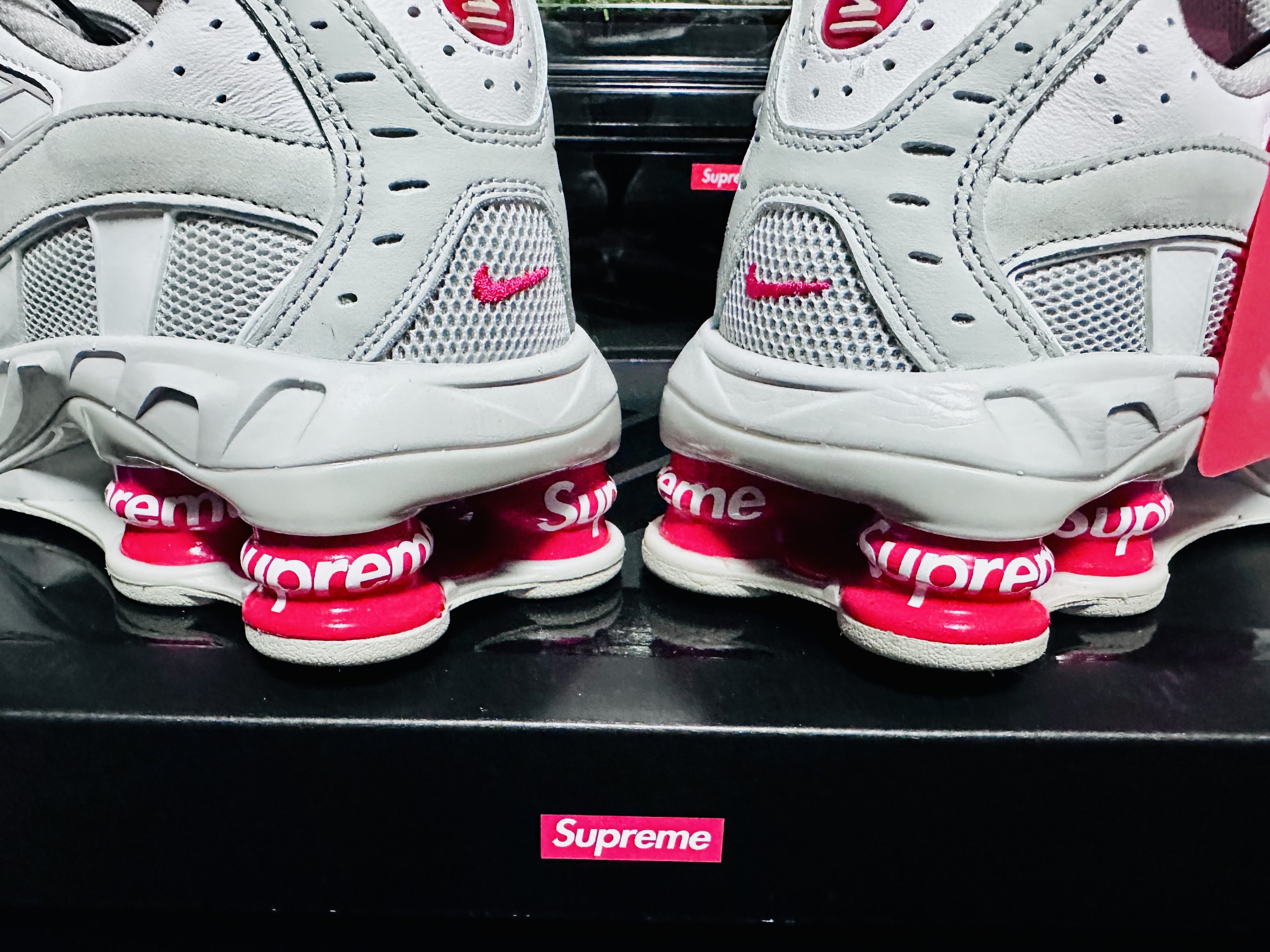 Nike x Supreme Shox Ride 2 SP White 착용 스타일 - 4