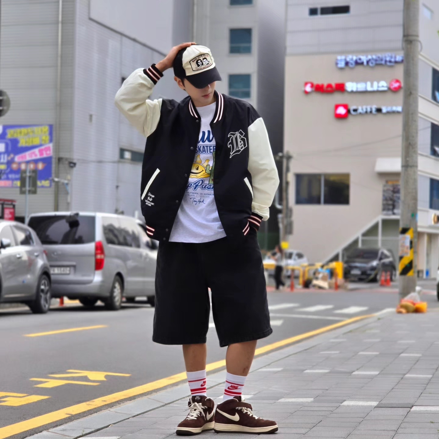Nike Air Force 1 Mid '07 QS Chocolate 착용 스타일 - 4