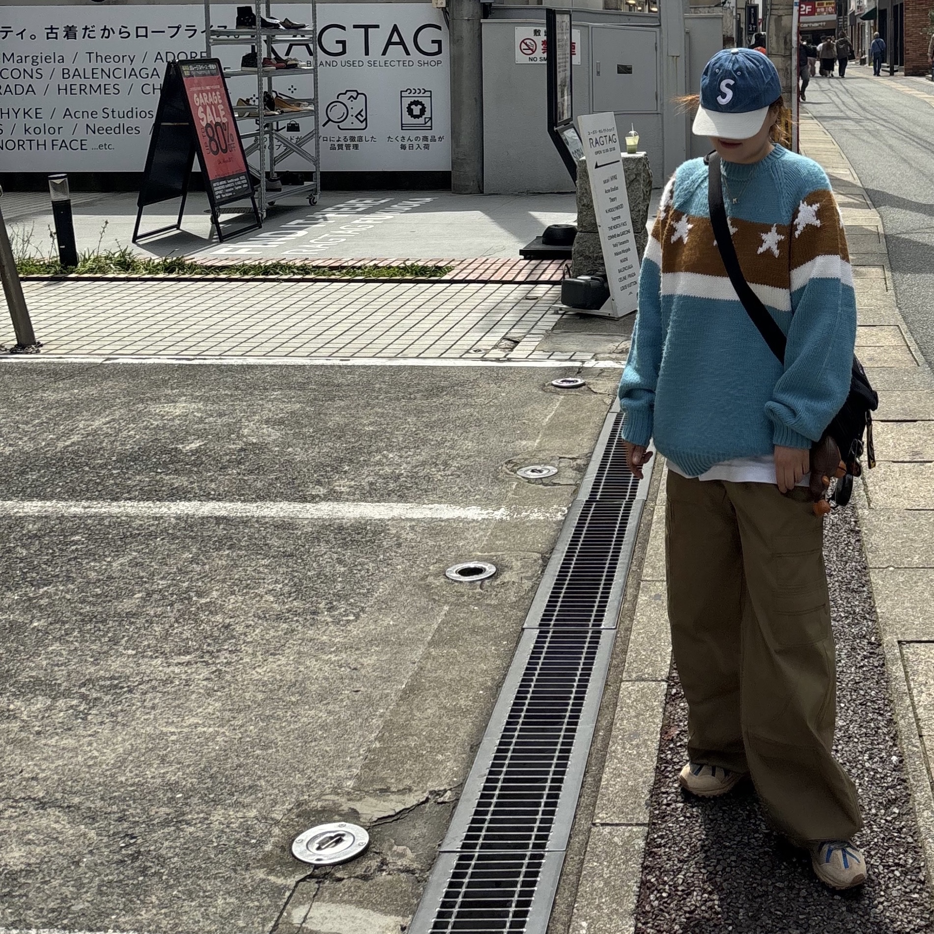 Supreme Stars Sweater Dusty Blue - 24SS, Supreme 2-Tone S Logo 6-Panel Washed Denim - 24SS 착용 스타일