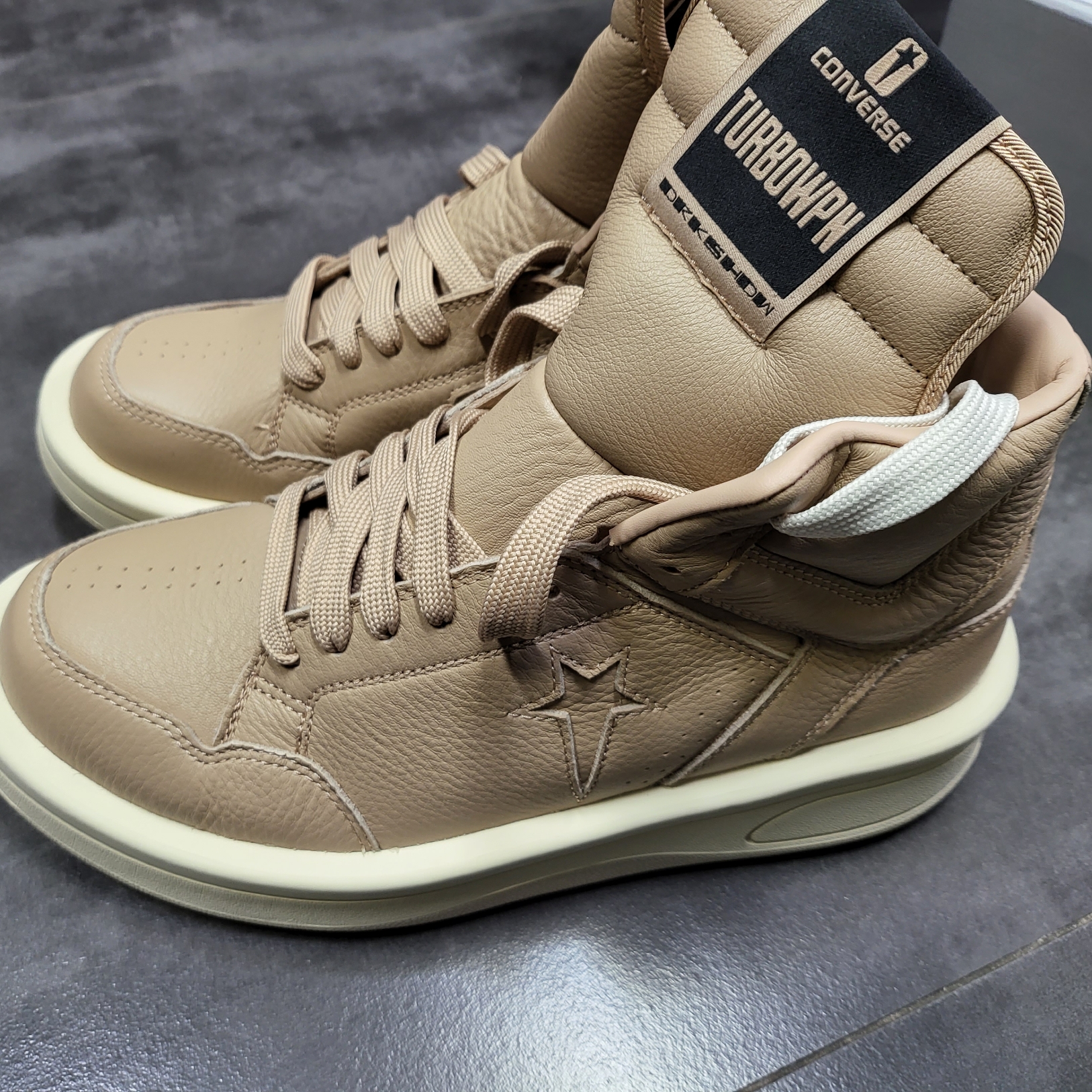Converse x Drkshdw Turbowpn Cave 착용 스타일 - 2