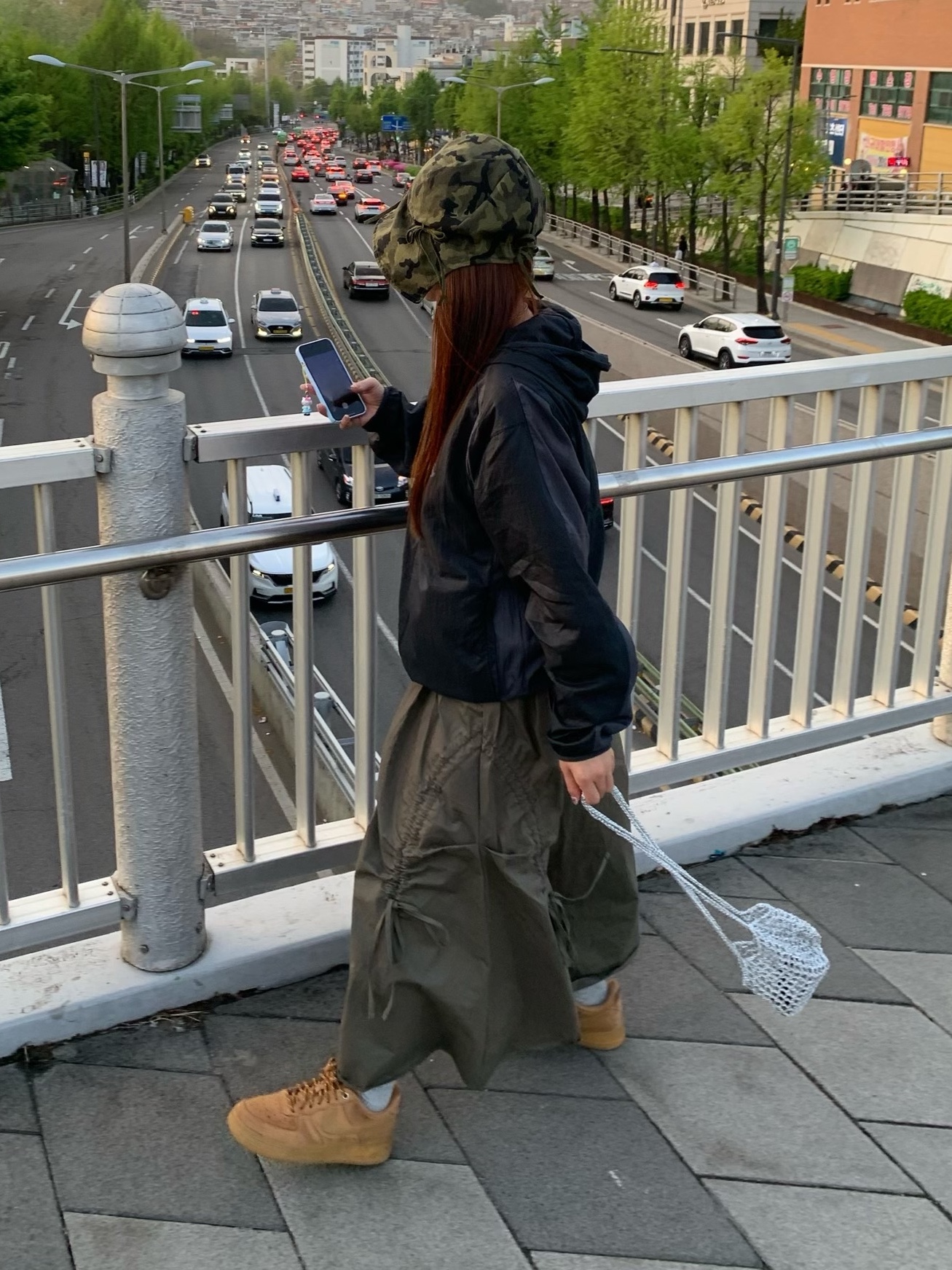 Nike Air Force 1 '07 WB Flax, Nike x Supreme Air Force 1 Low Flax 착용 스타일