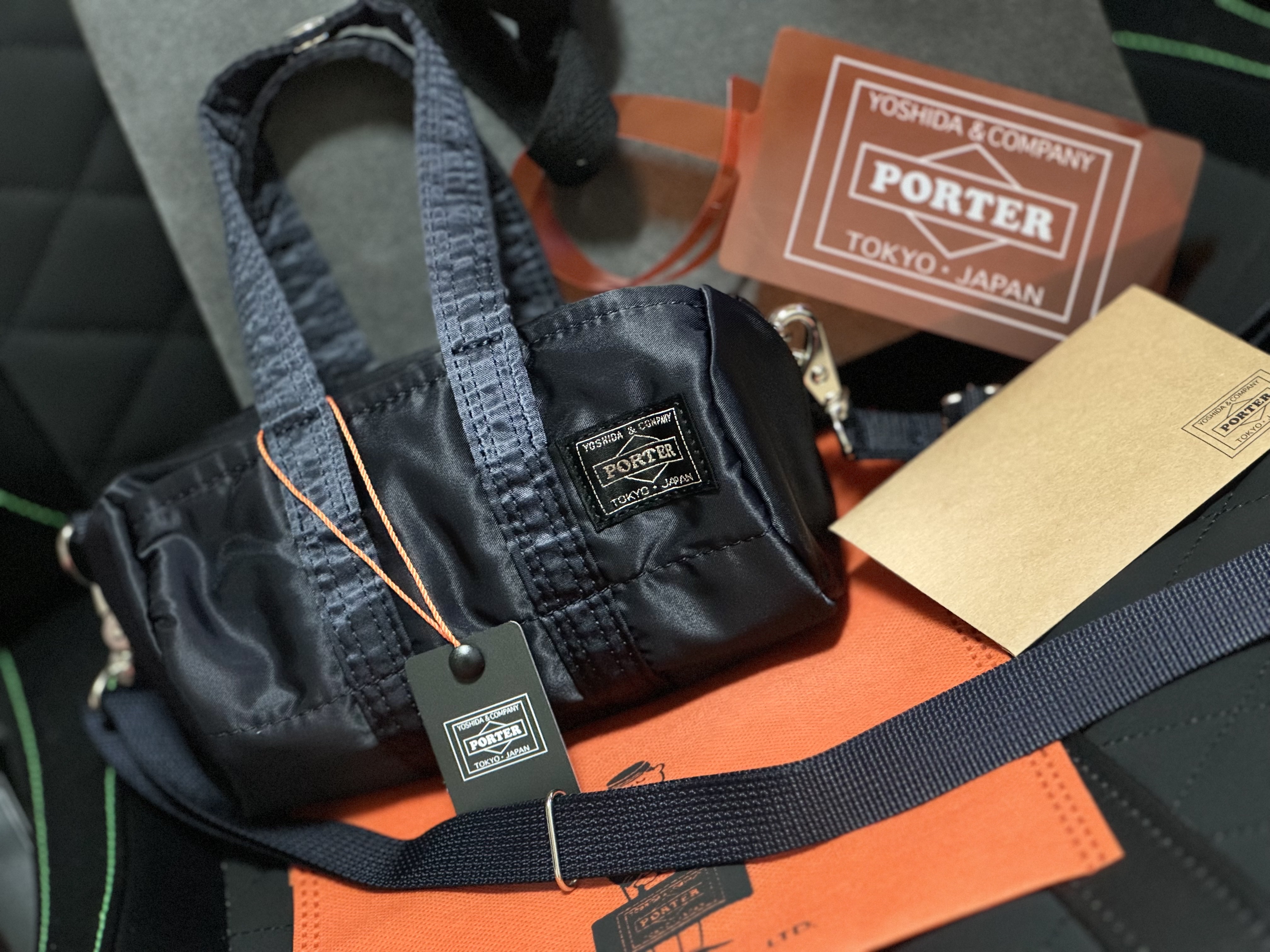 Bottega Veneta Credit Card Case Calfskin Parakeet, Porter Howl 2Way Boston Bag Mini Navy Blue 착용 스타일 - 2