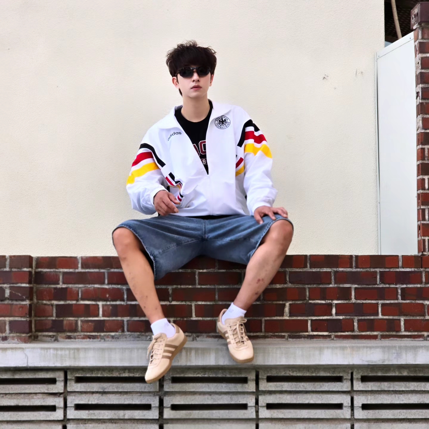 Adidas Germany 1996 Woven Track Jacket White - KR Sizing, Adidas Germany 1996 Woven Track Jacket White - US Sizing 착용 스타일 - 4