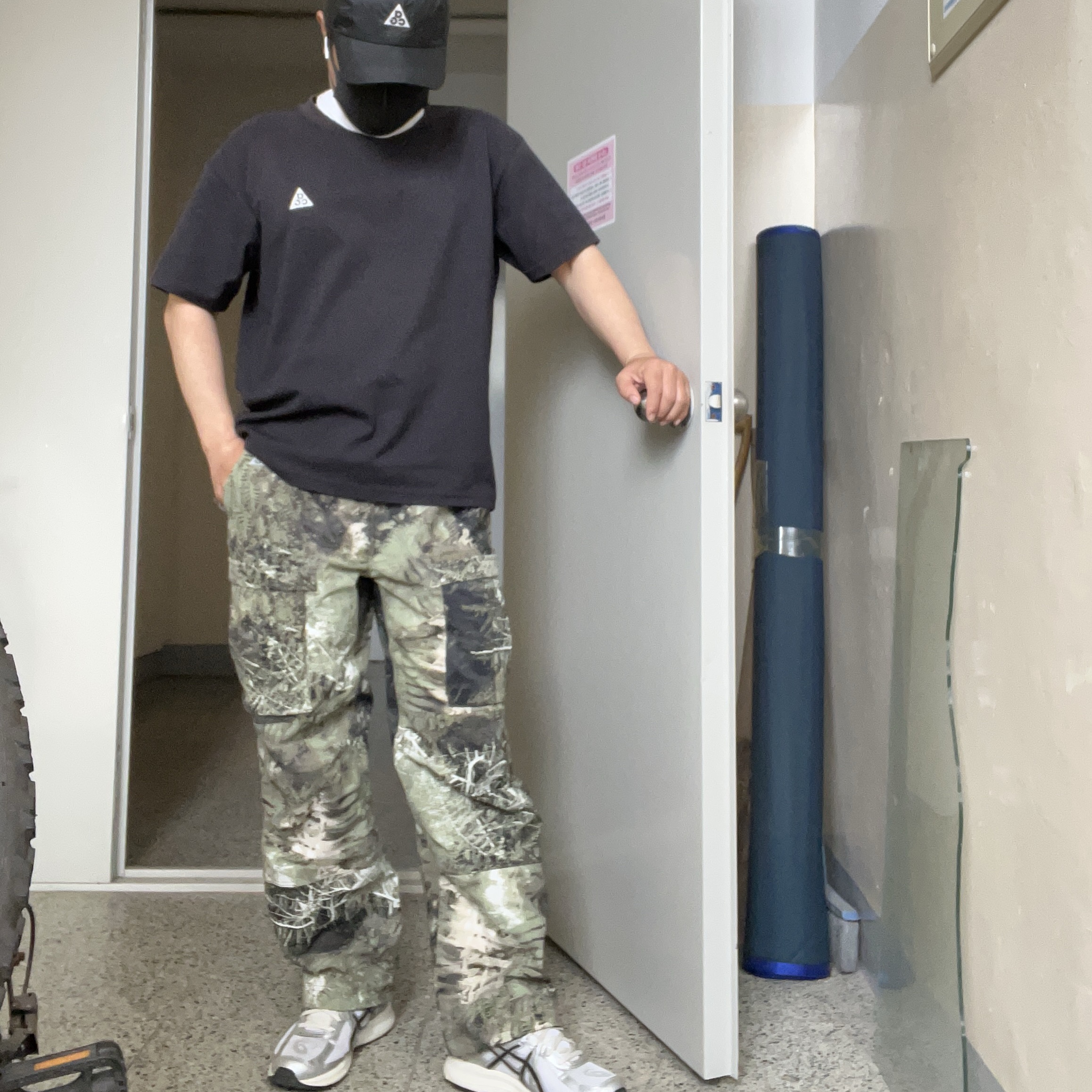 Asics Jog 100 S White Black - 2E Wide, Nike ACG Smith Summit Allover Print Cargo Pants Oil Green - Asia 착용 스타일