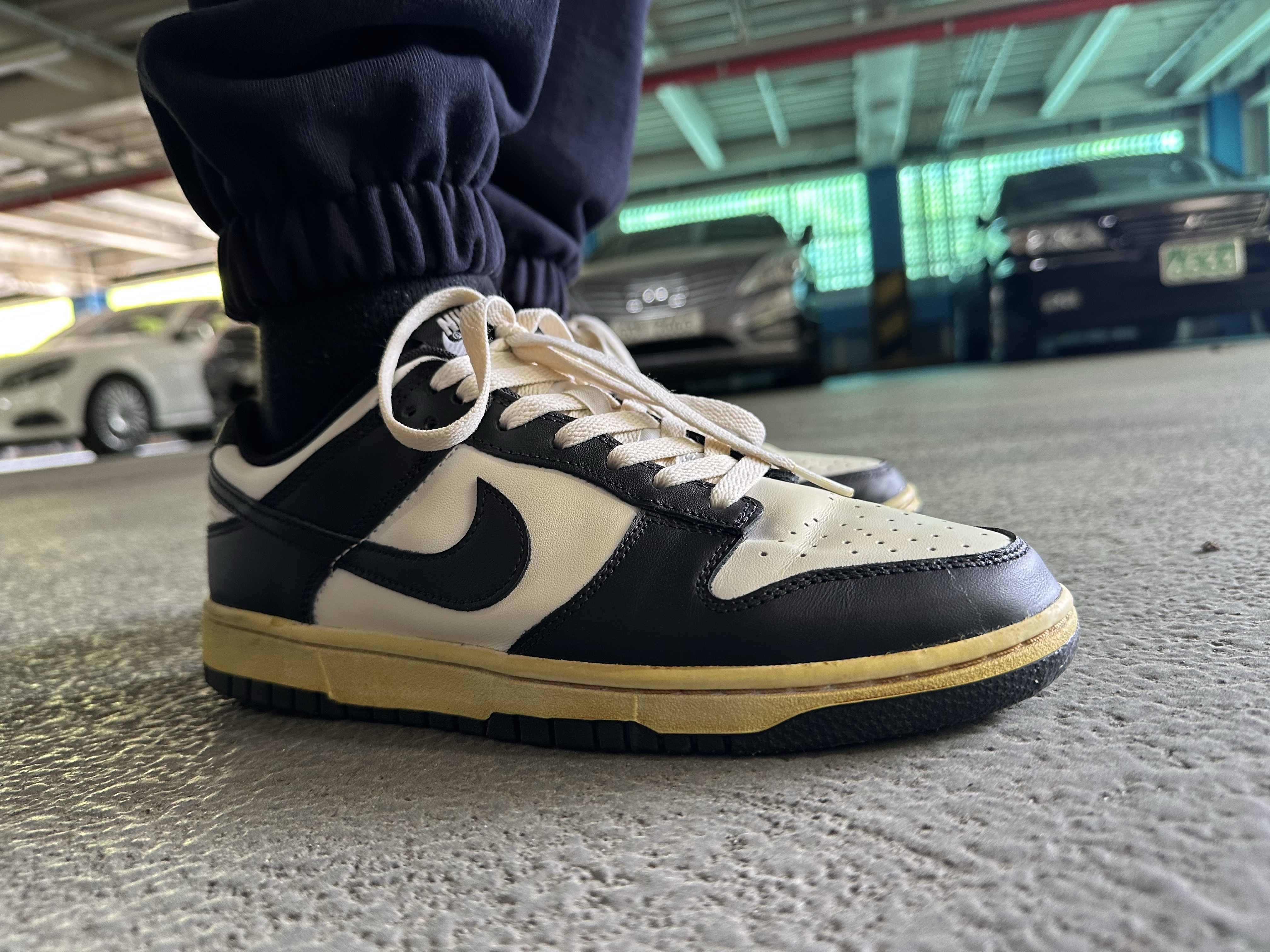 Nike Dunk Low Retro Black 착용 스타일