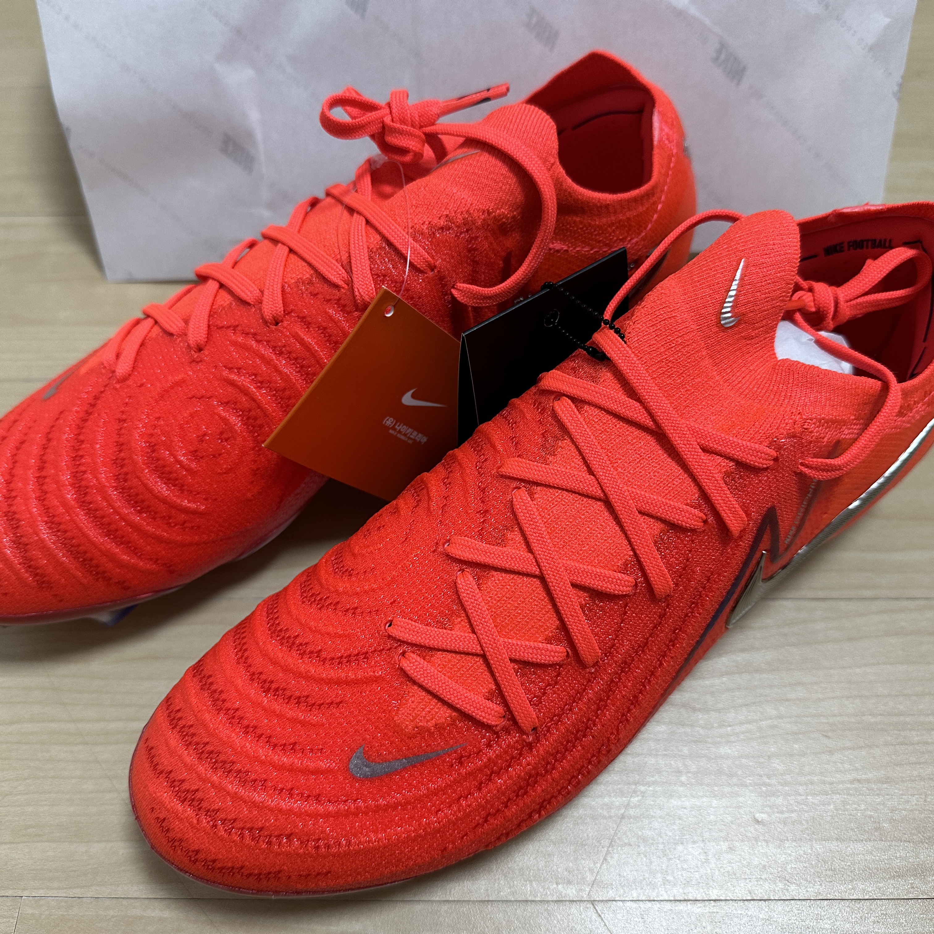 Nike Phantom GX 2 Elite Erling Haaland Force9 FG Bright Crimson 착용 스타일