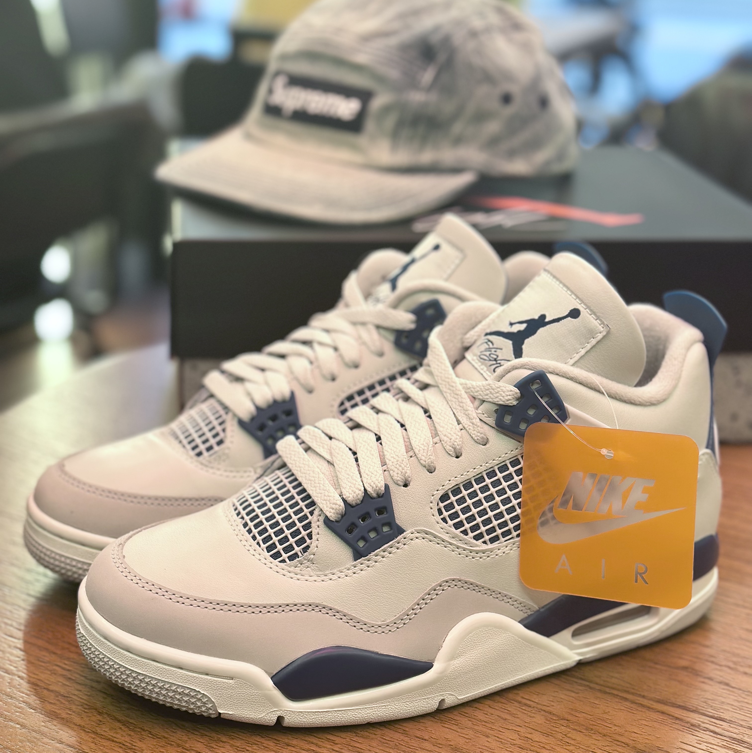 Jordan 4 Retro Industrial Blue, Supreme Washed Chino Twill Camp Cap Dirty Indigo - 24SS 착용 스타일 - 1